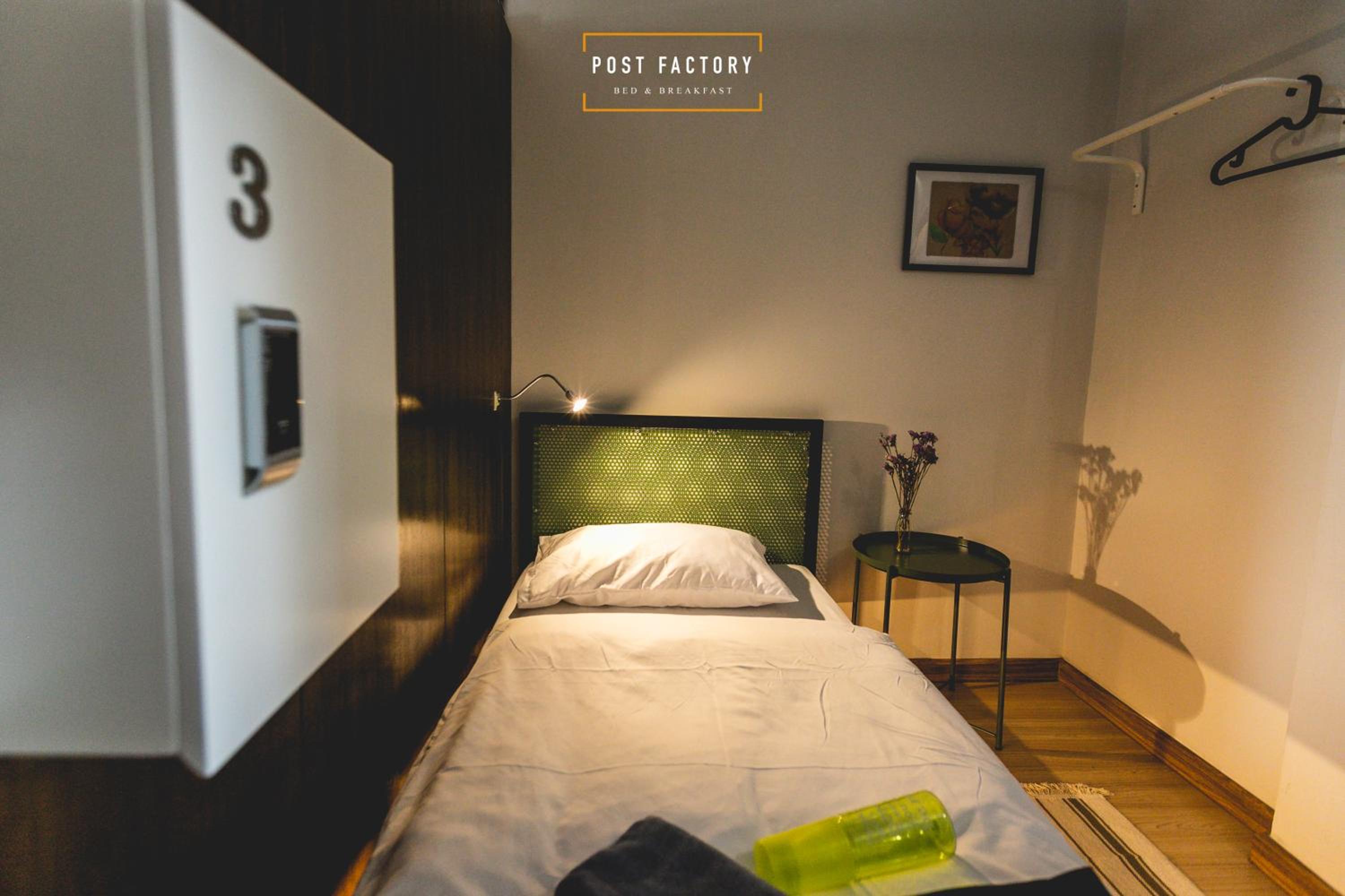 Quadruple Room with Private Bathroom photo 1