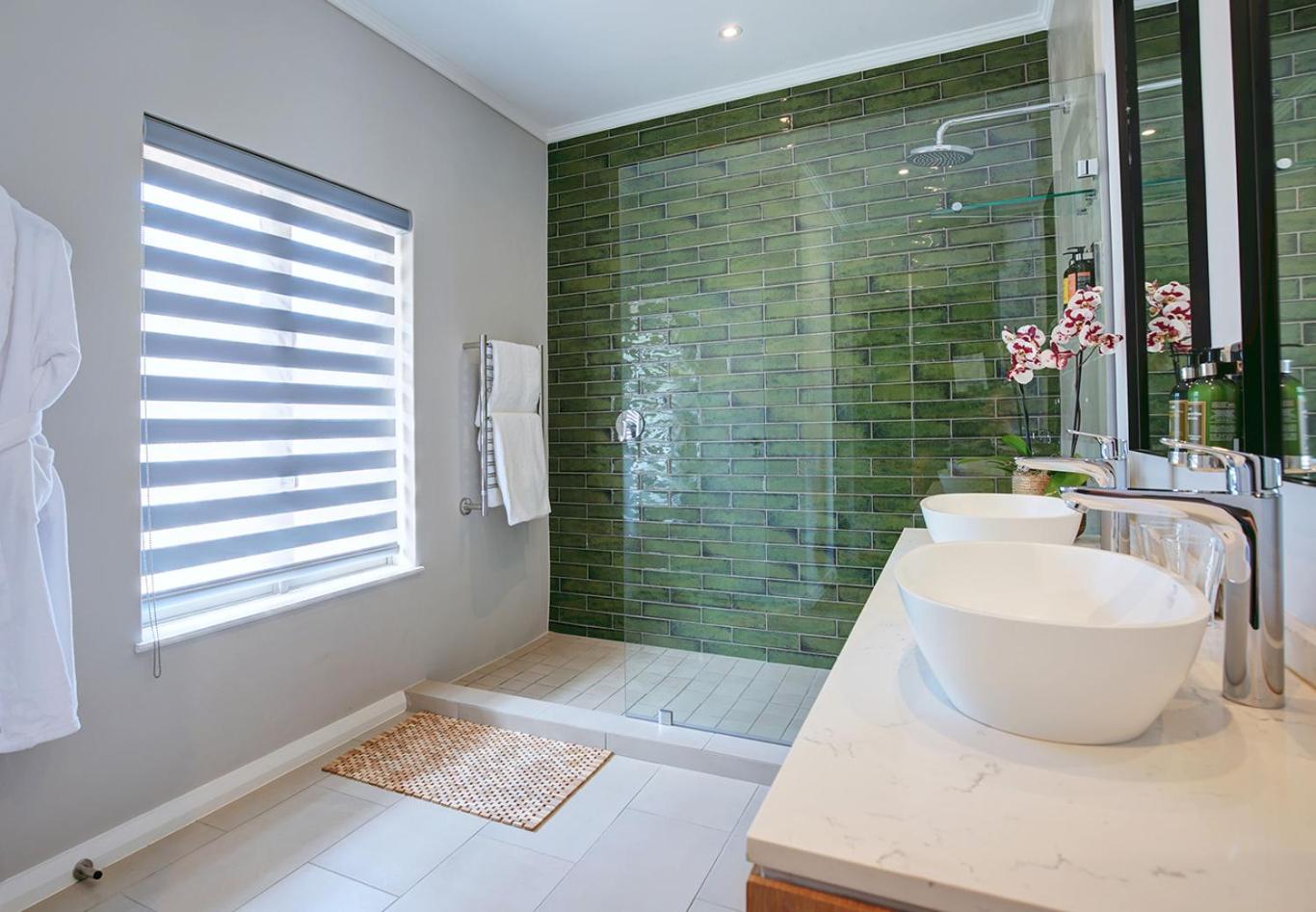 Superior Double or Twin Room with Garden View - Photo 4