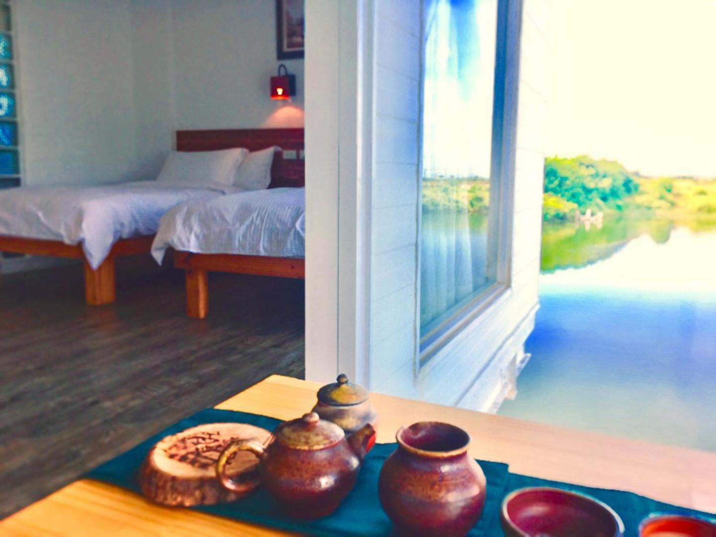 Superior Double or Twin Room with Lake View photo 3