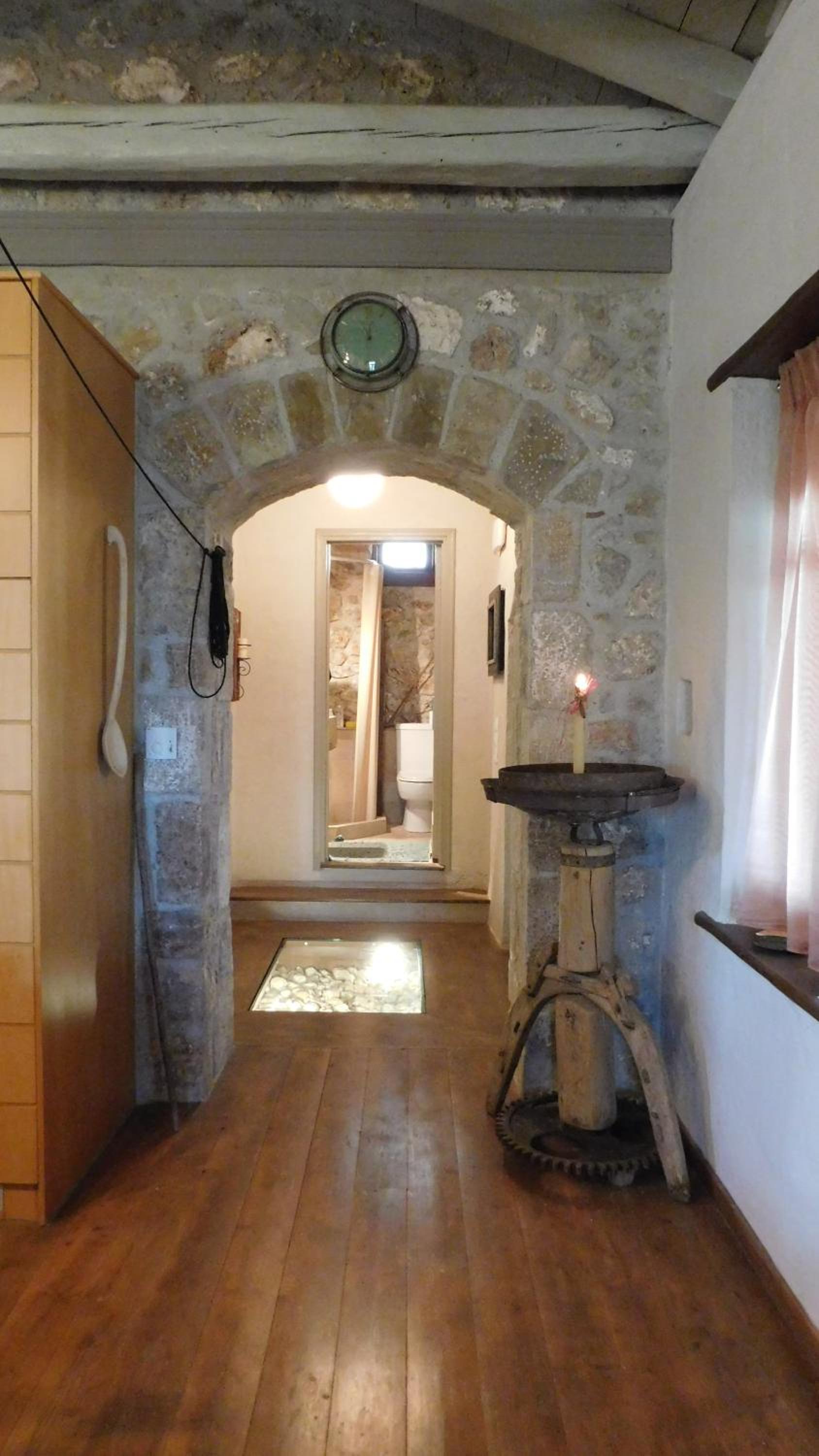 Three-Bedroom Townhouse - Photo 7