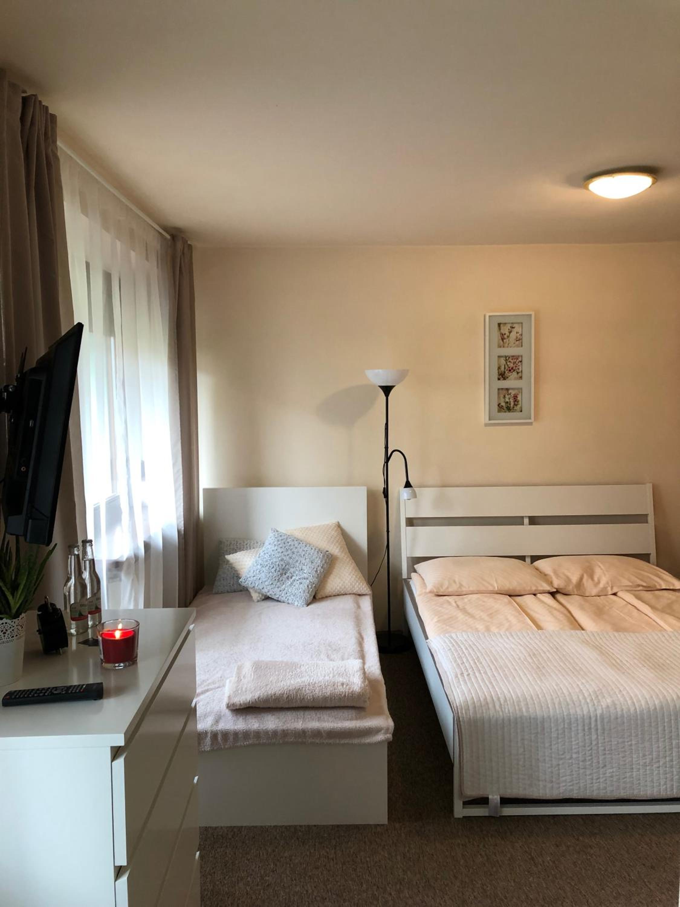 Studio Apartment photo 1
