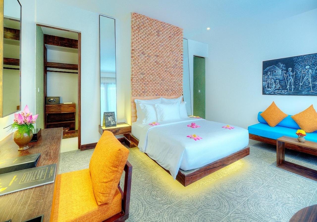 Premier Suite Pool Access - Free USD15 Credit Spa photo 2