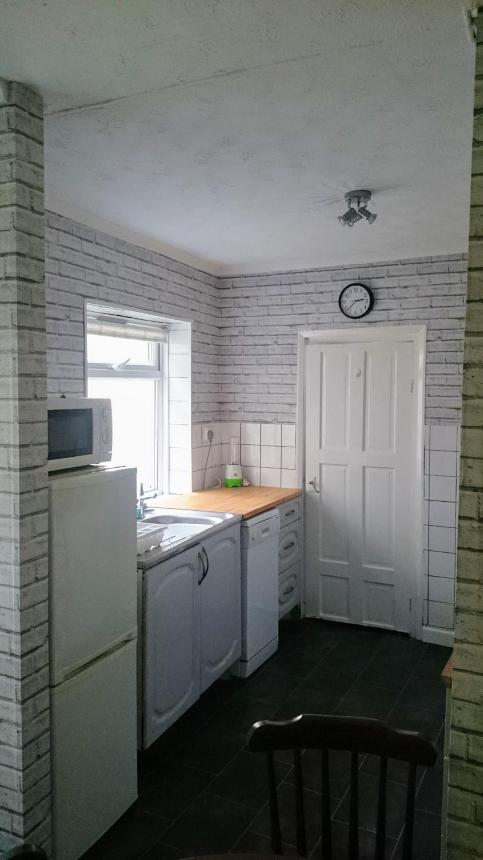 Double Room With Shared Bathroom photo 1