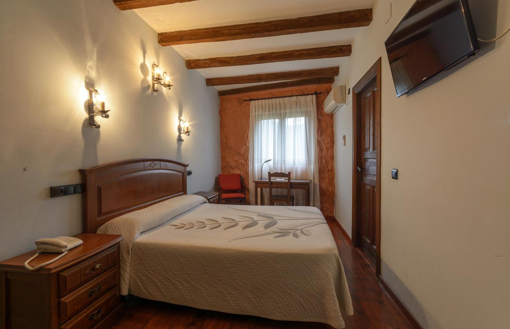 Double or Twin Room photo 2