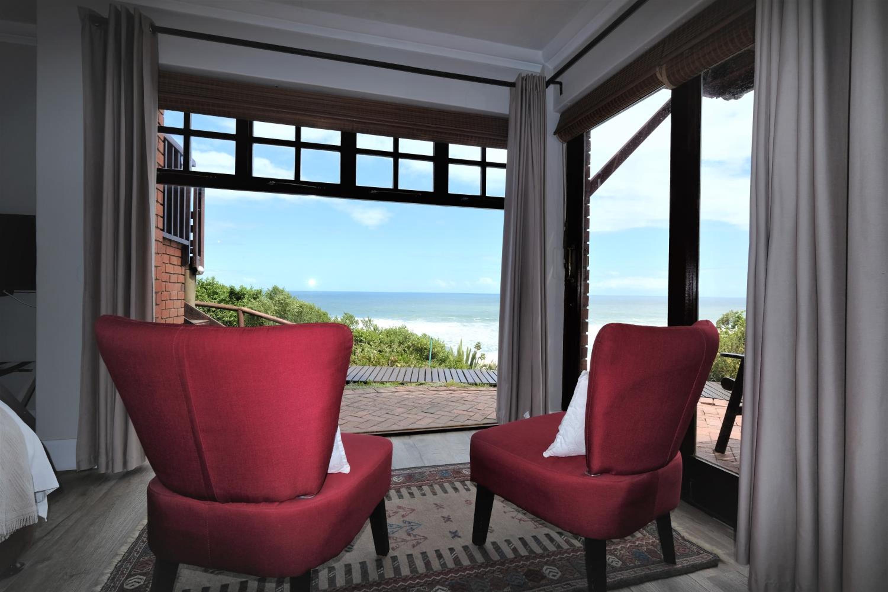 Twin/Double Room with Sea View - Photo 3