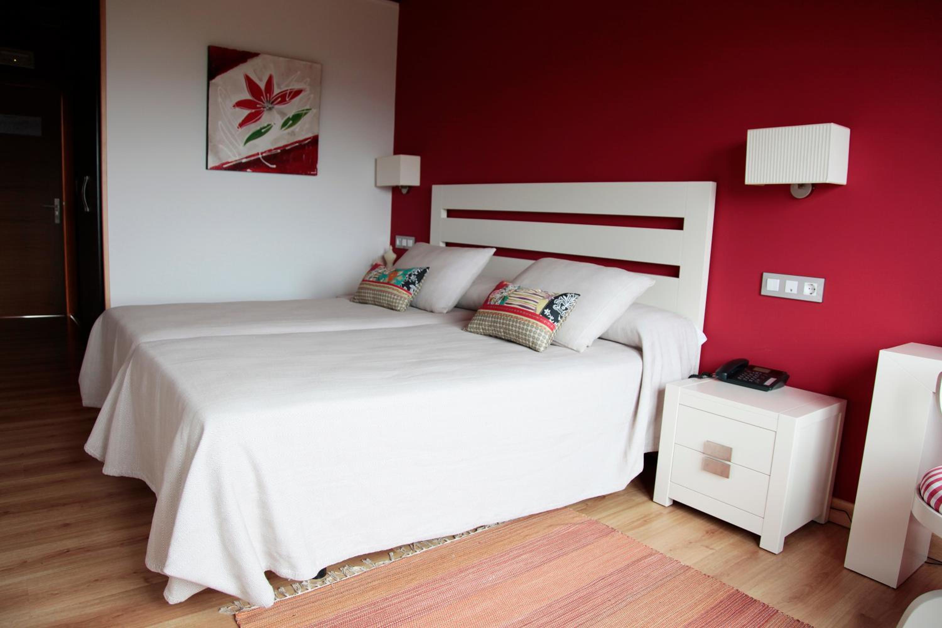 Double or Twin Room - Photo 21