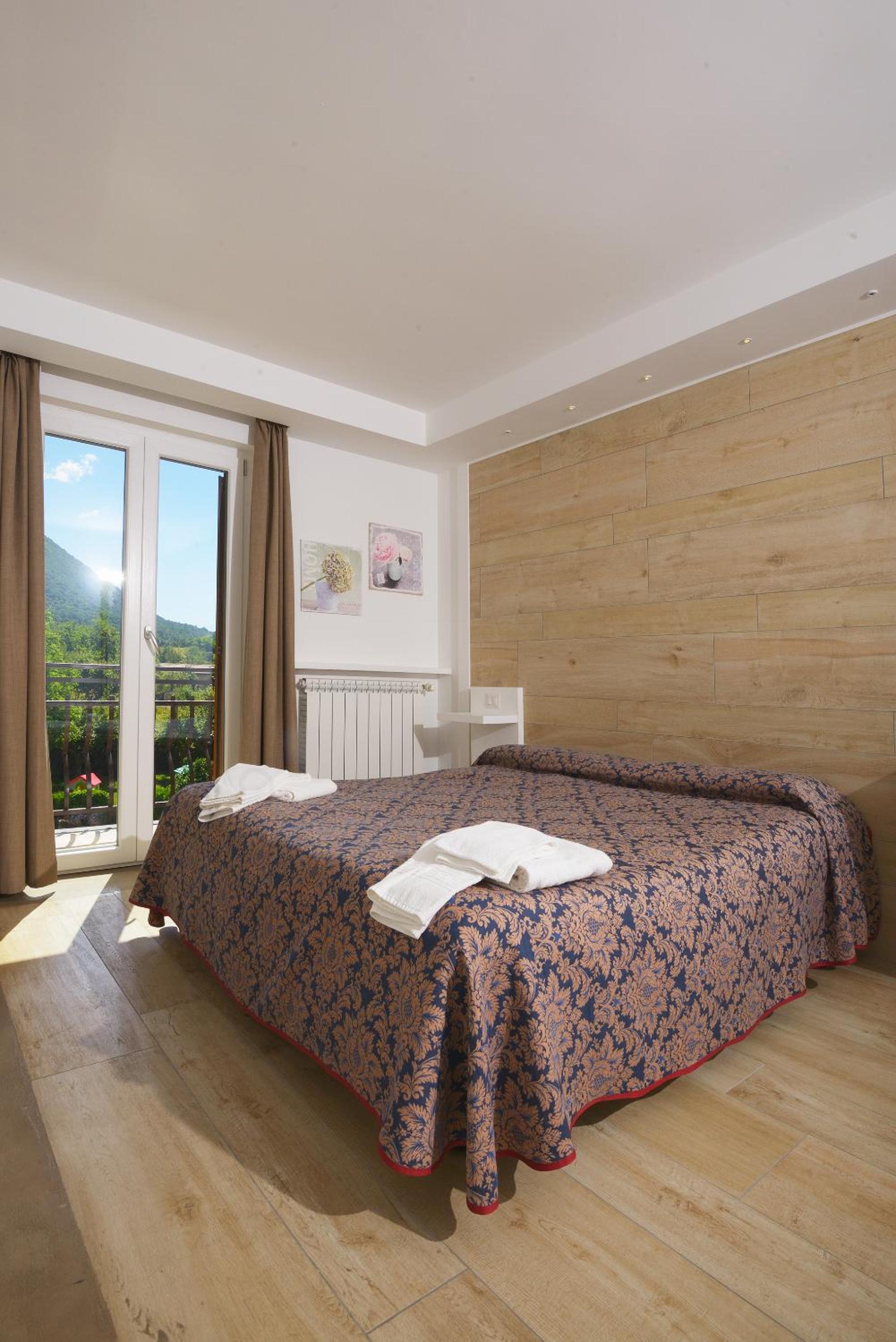 Superior Double Room - Photo 1