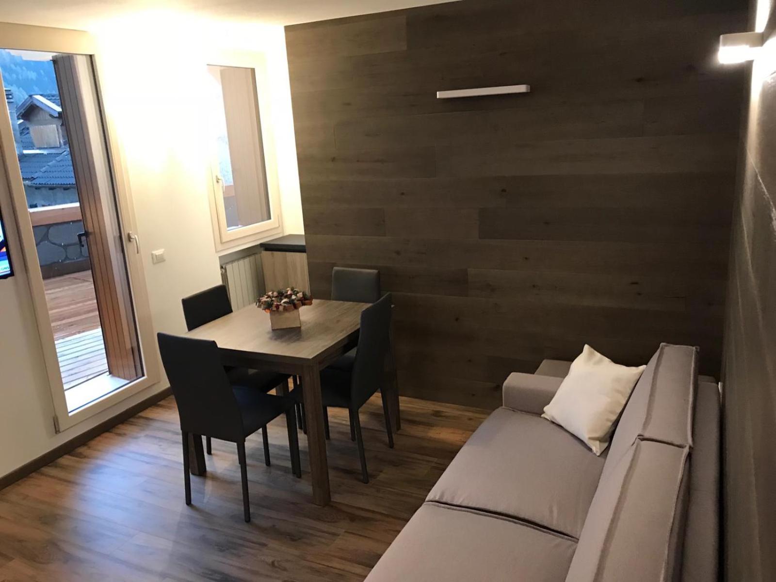 Apartment photo 1