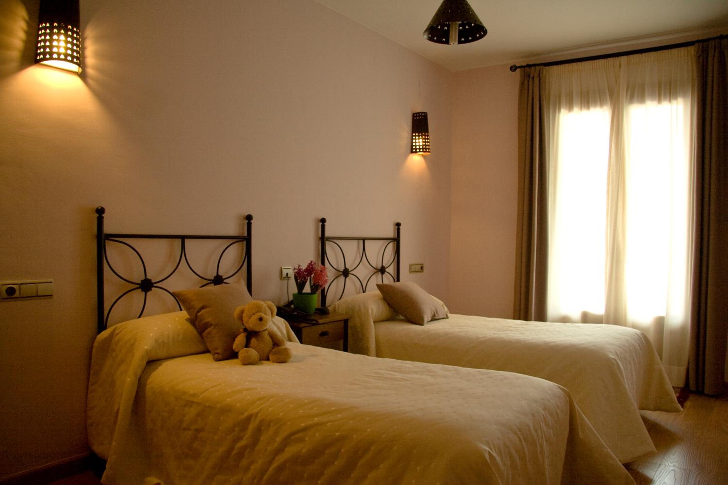 Double or Twin Room with Terrace photo 2