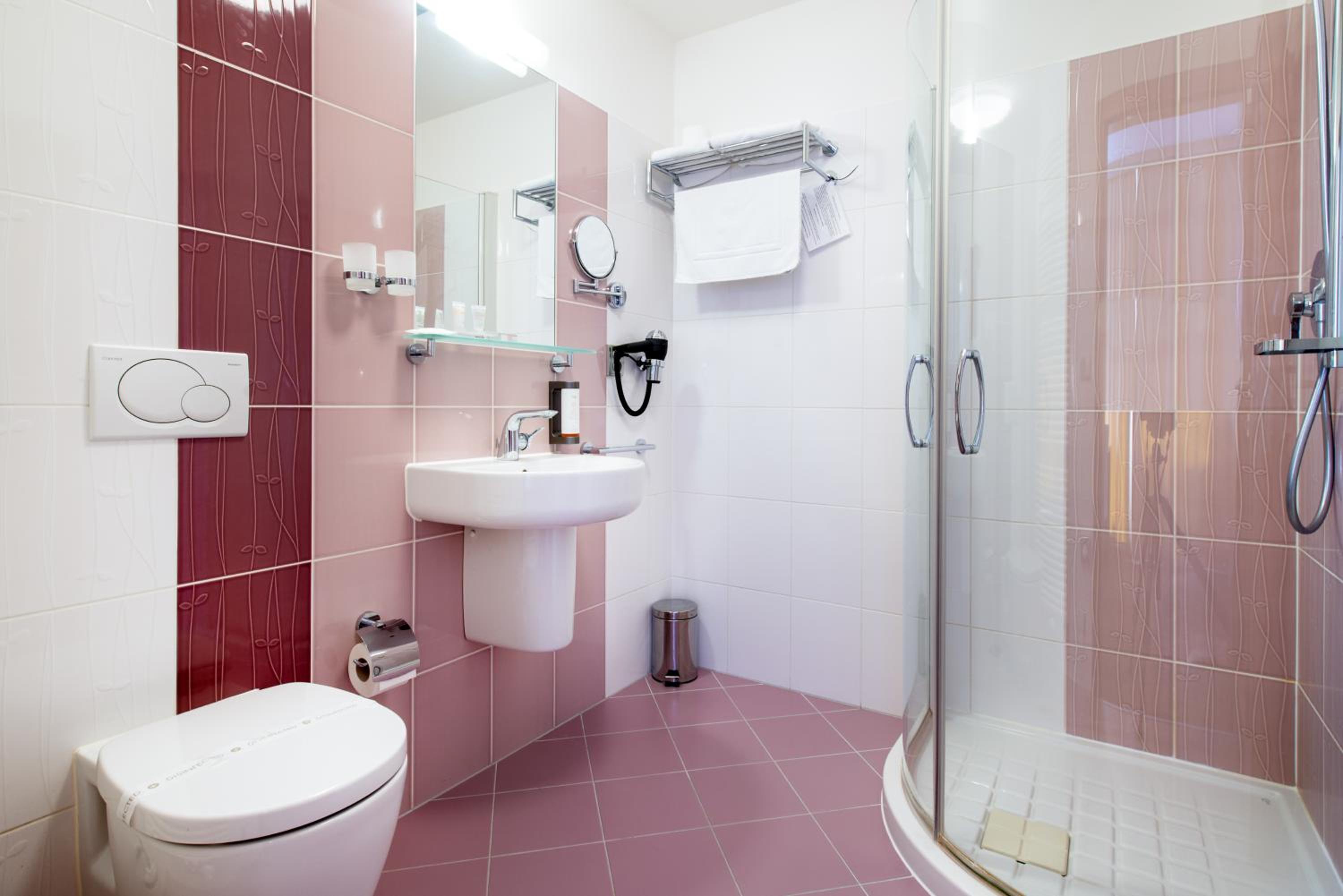 Single Room photo 3