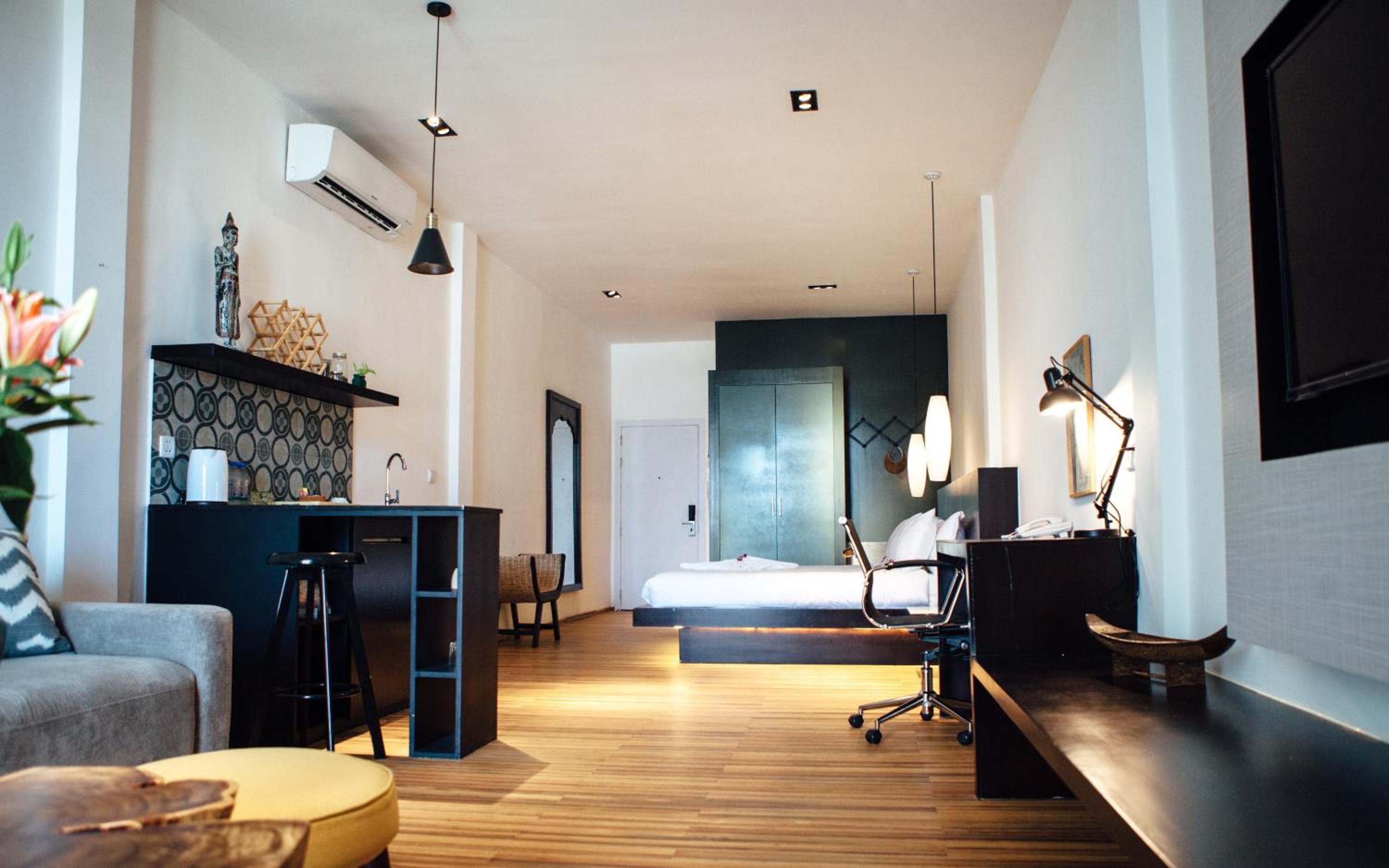 The Riverfront Loft - Photo 8