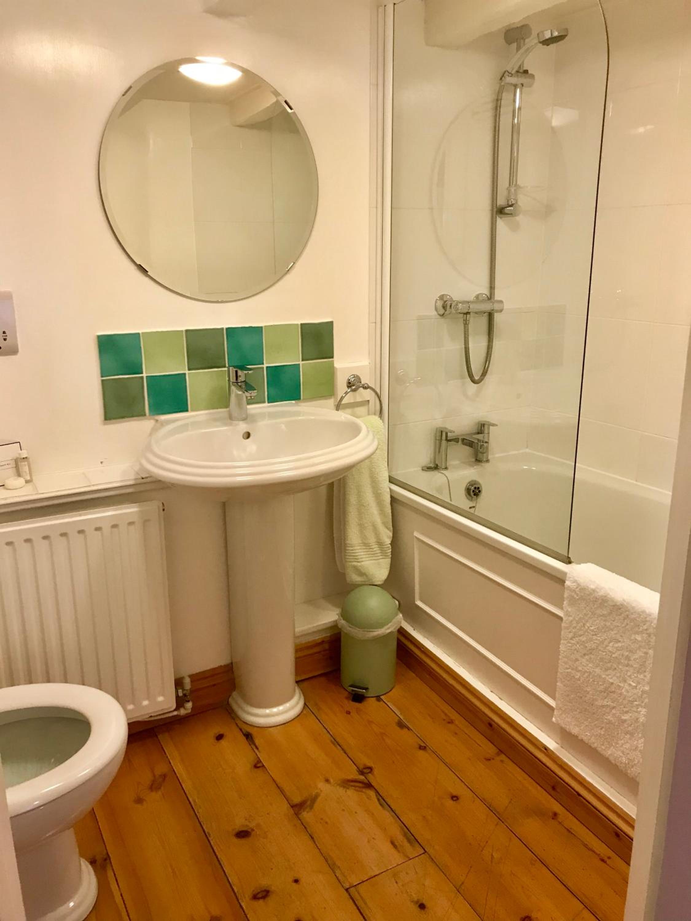 Double Room with Private Bathroom photo 2