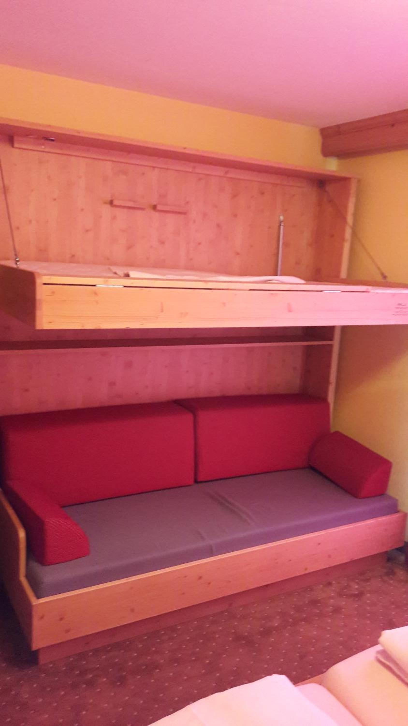 Family Room - Photo 4