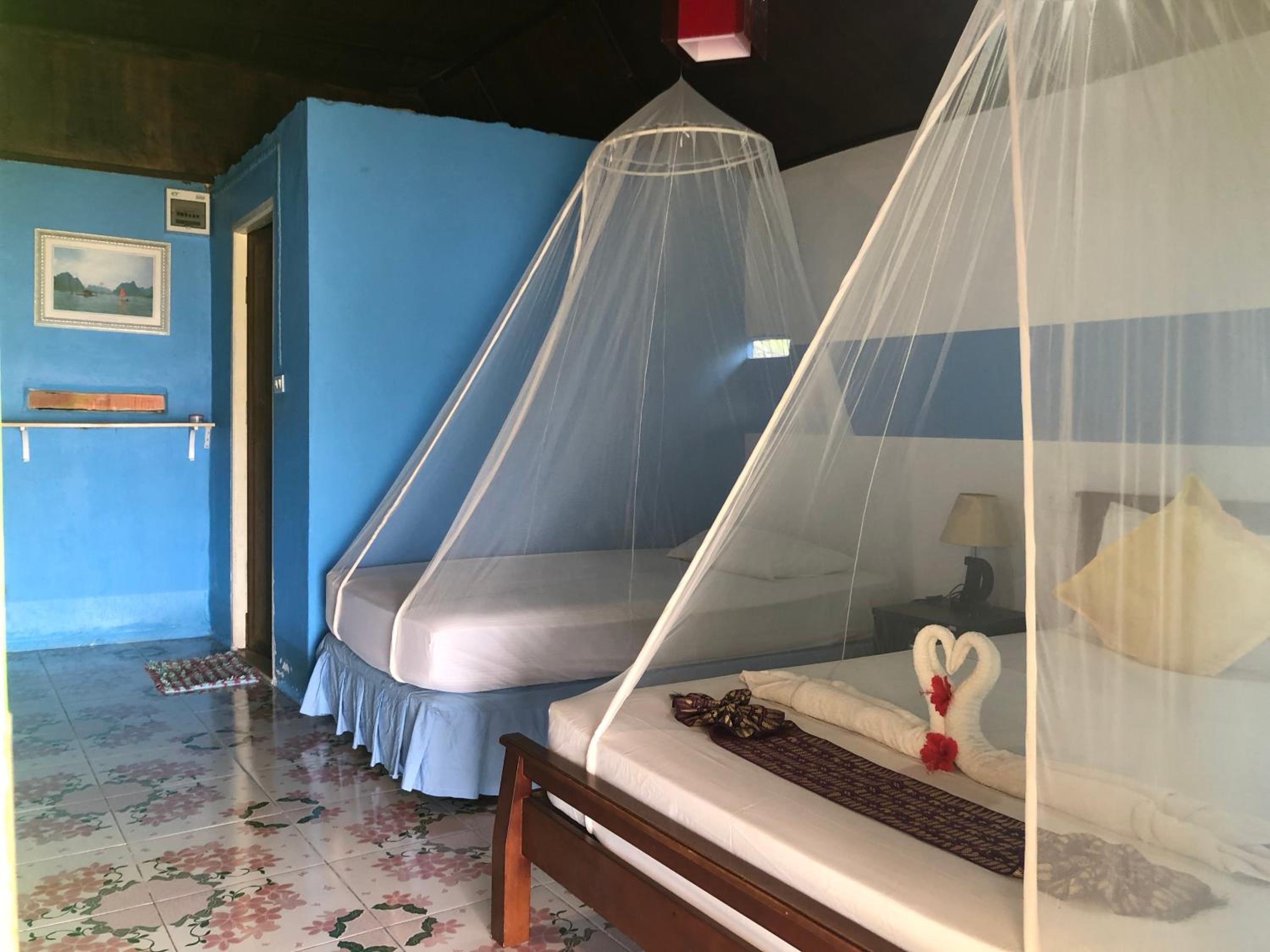 Bungalow with Sea View - Photo 19
