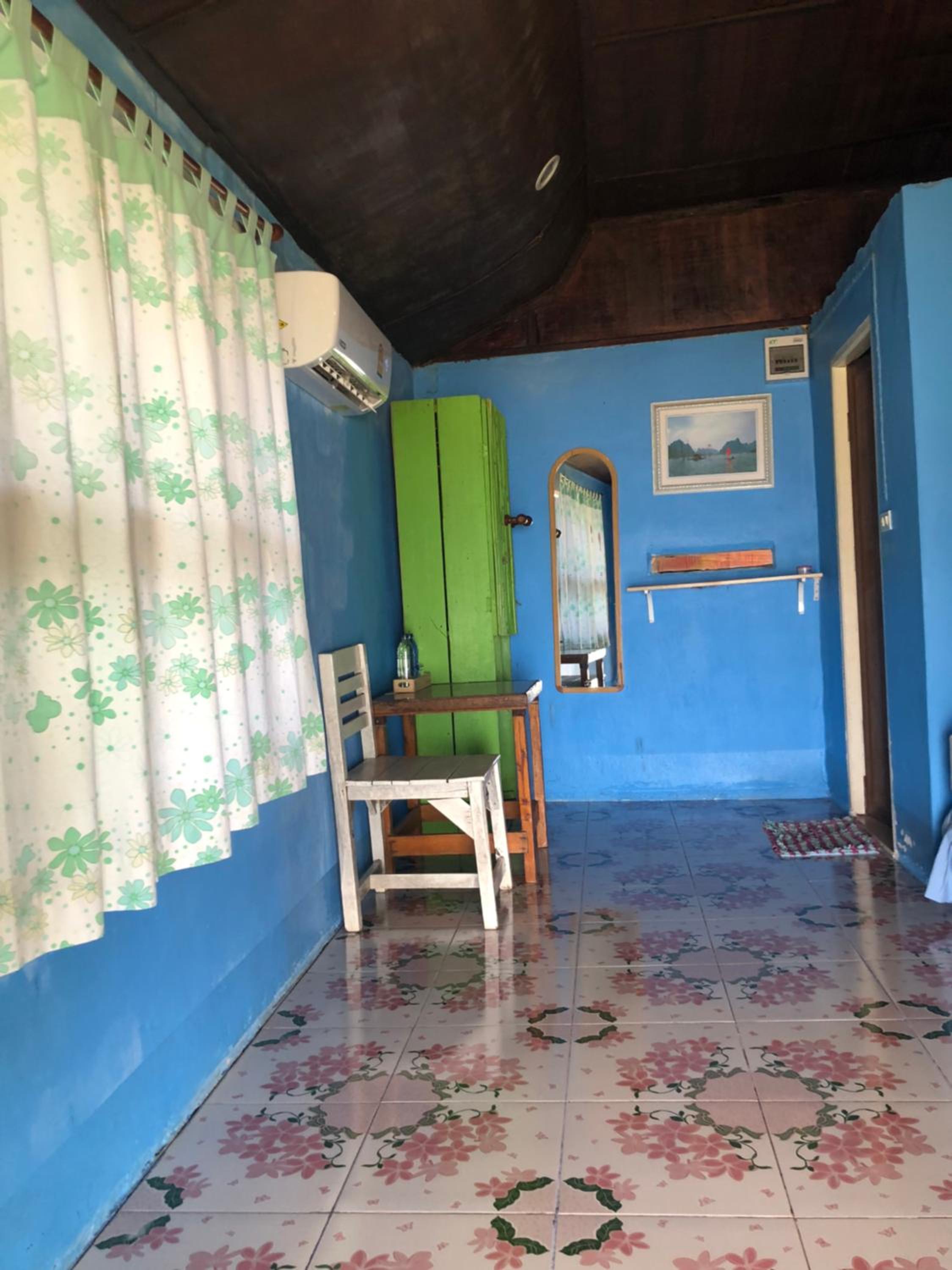 Bungalow with Sea View - Photo 18