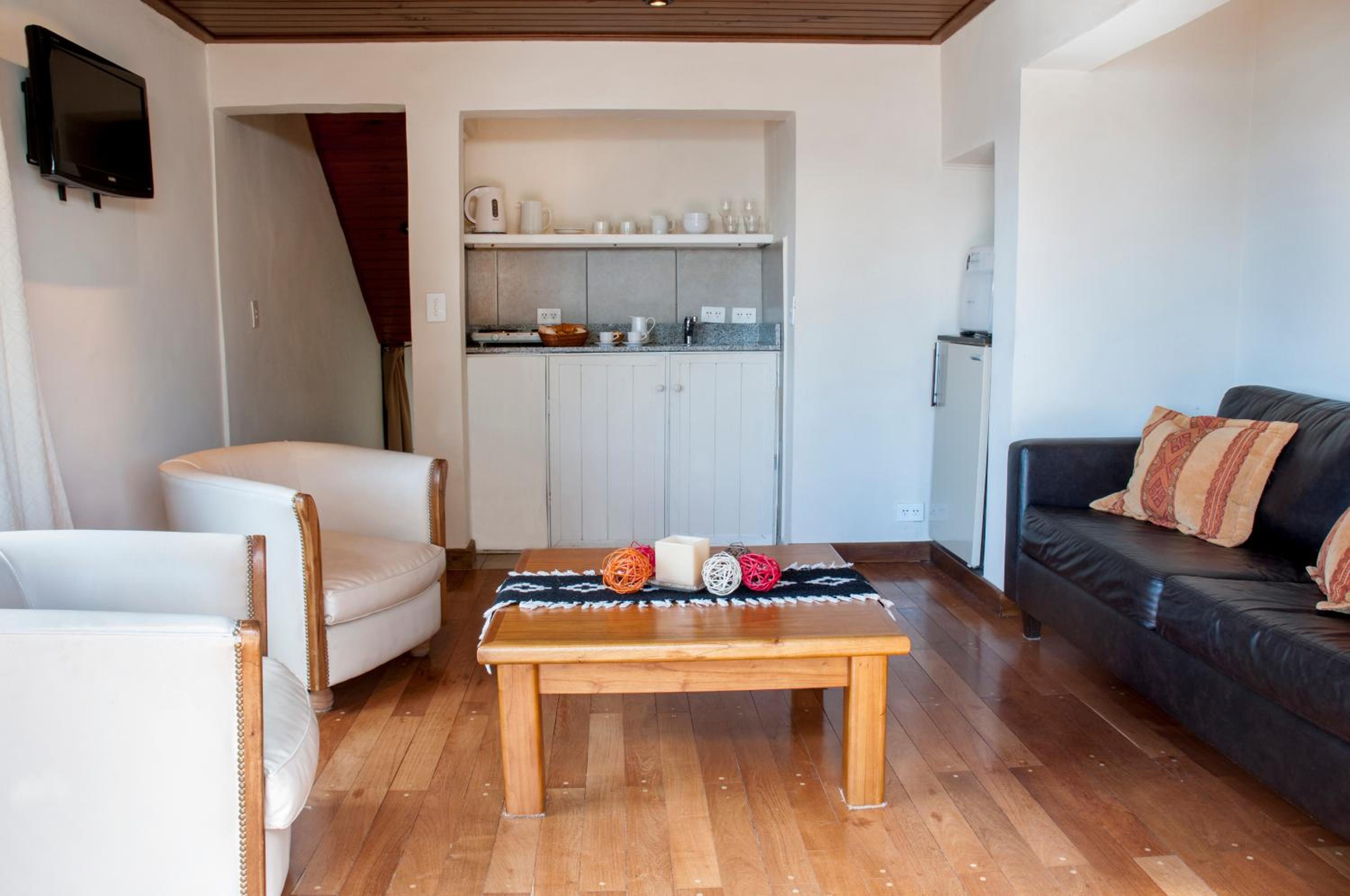 Superior Bungalow photo 1