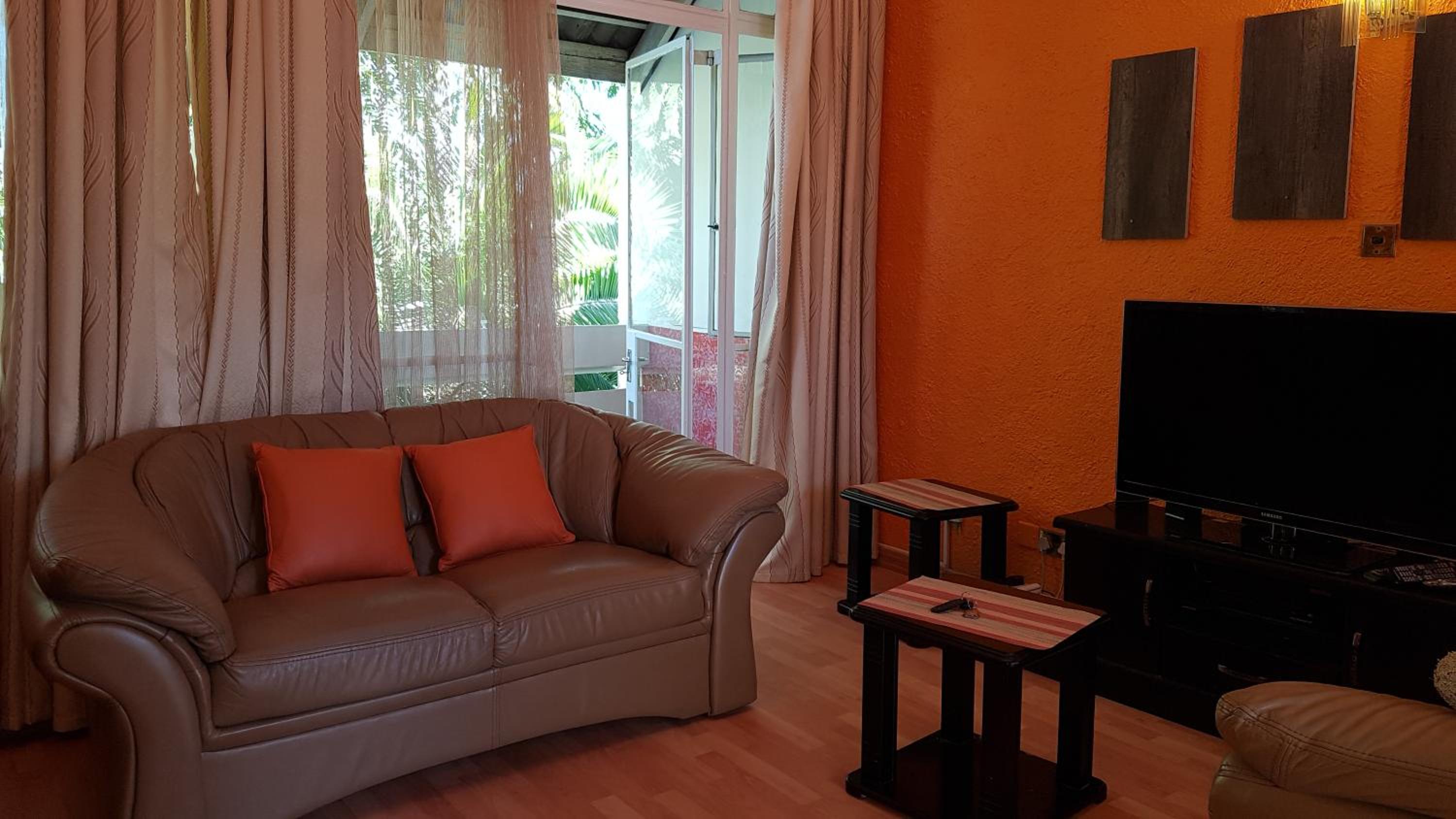 One-Bedroom Apartment with Balcony photo 1