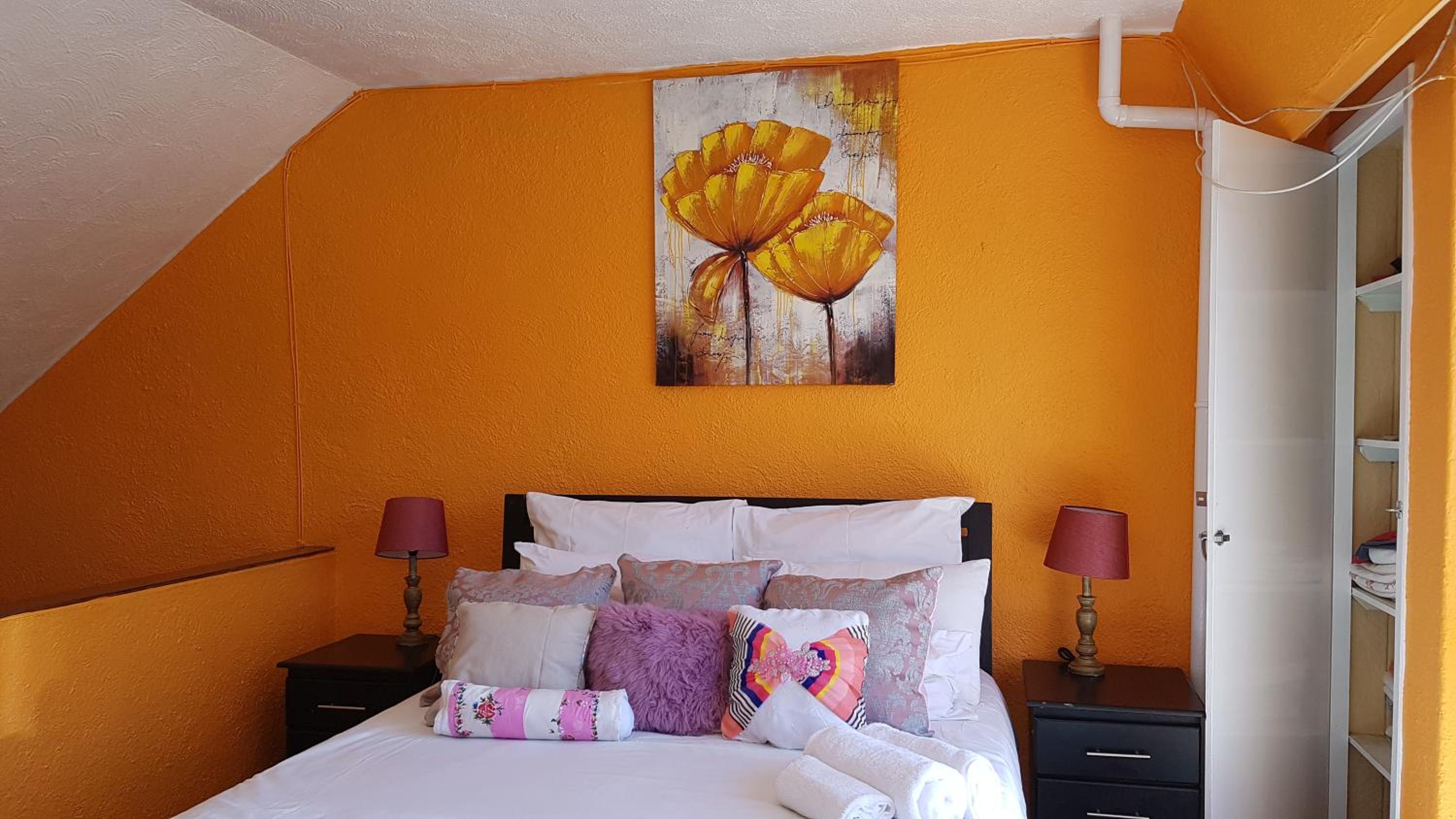 One-Bedroom Apartment with Balcony photo 3
