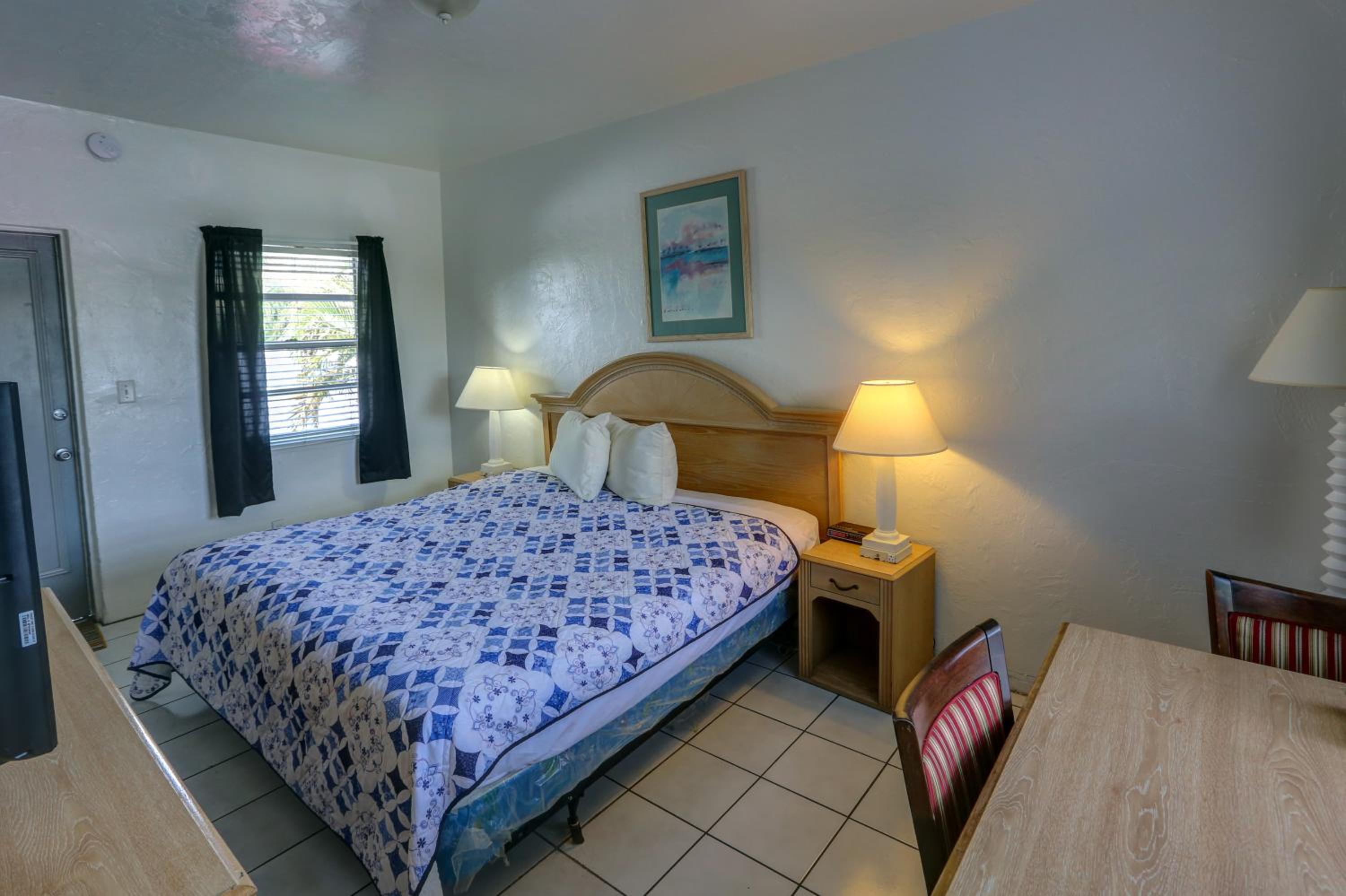 Standard Double Room - Photo 3