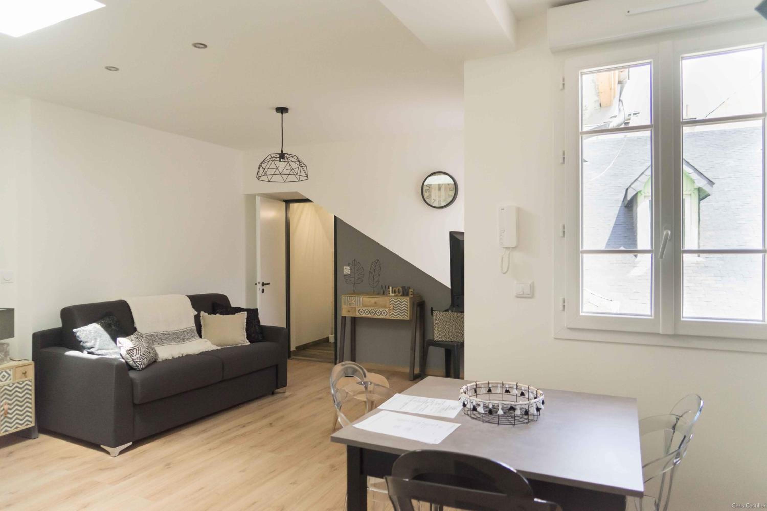 Studio Apartment photo 1