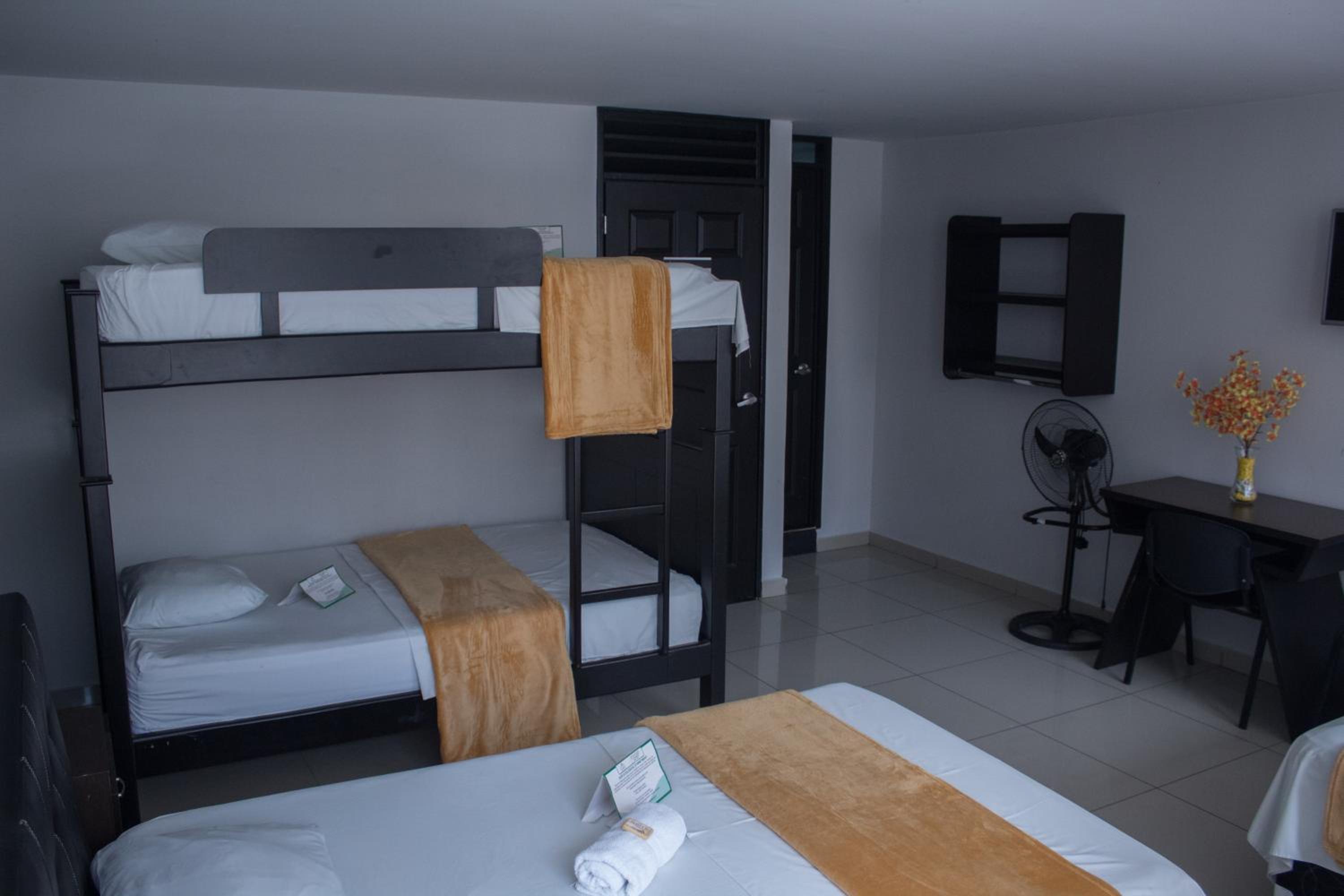 Quadruple Room photo 3