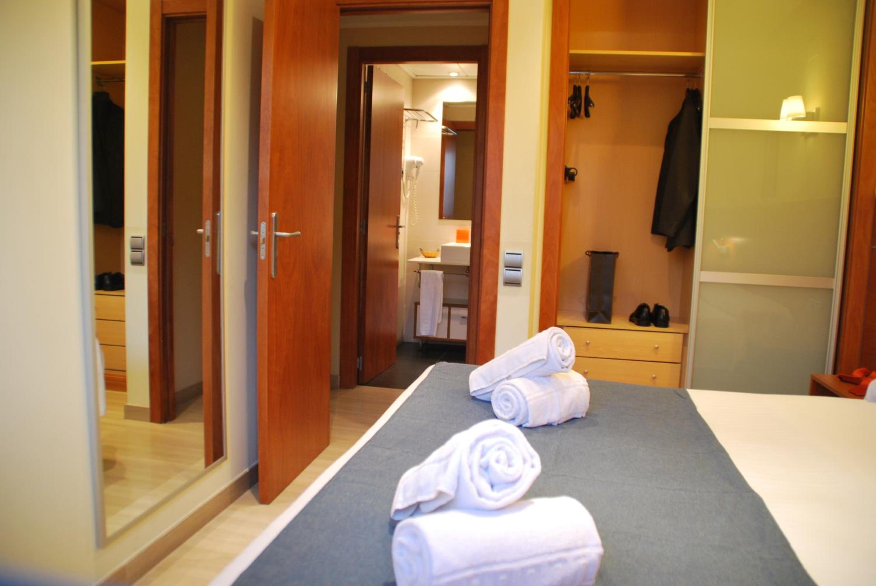 Two-Bedroom Apartment (4 Adults) photo 2