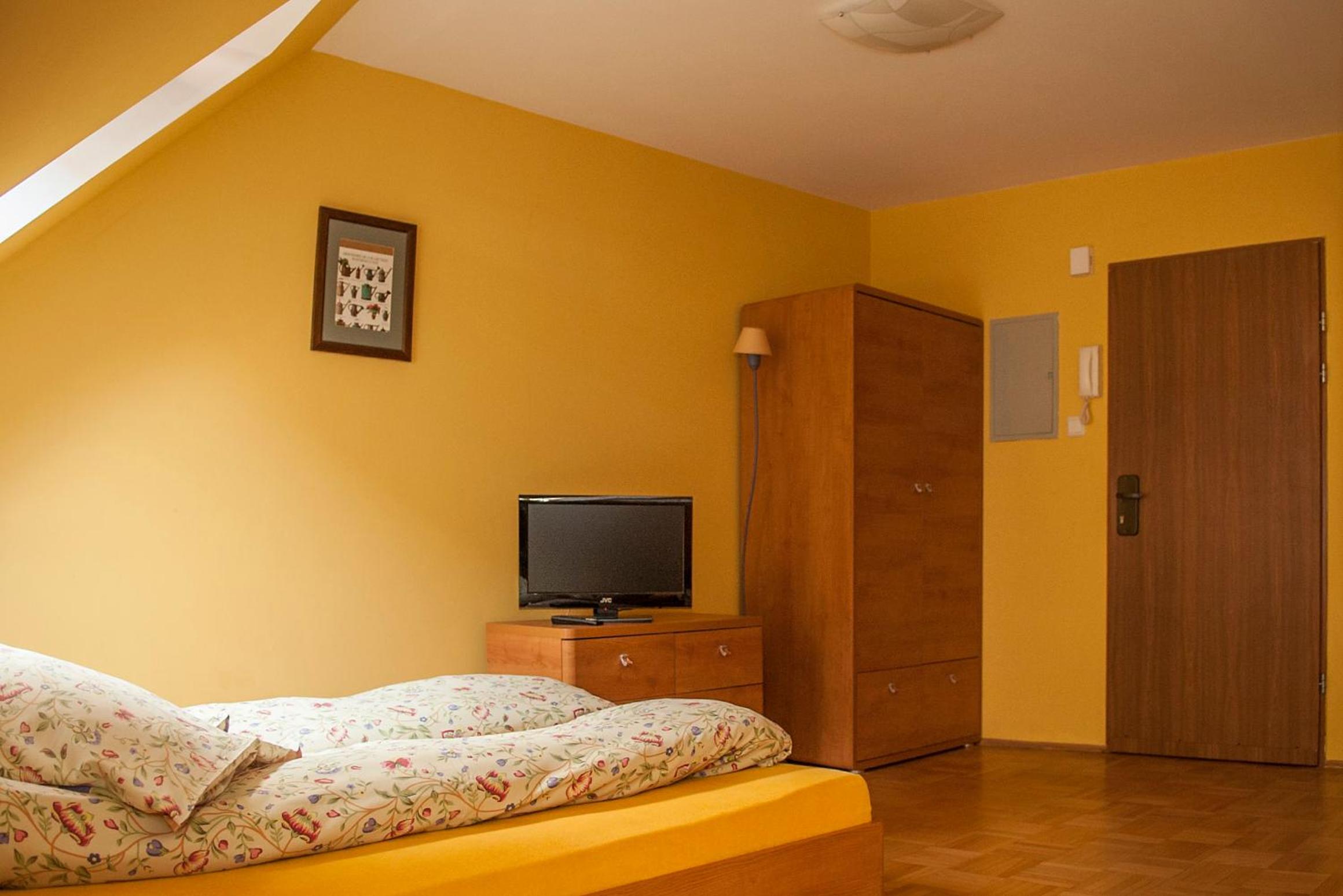 Studio Apartment with Harbor View photo 1