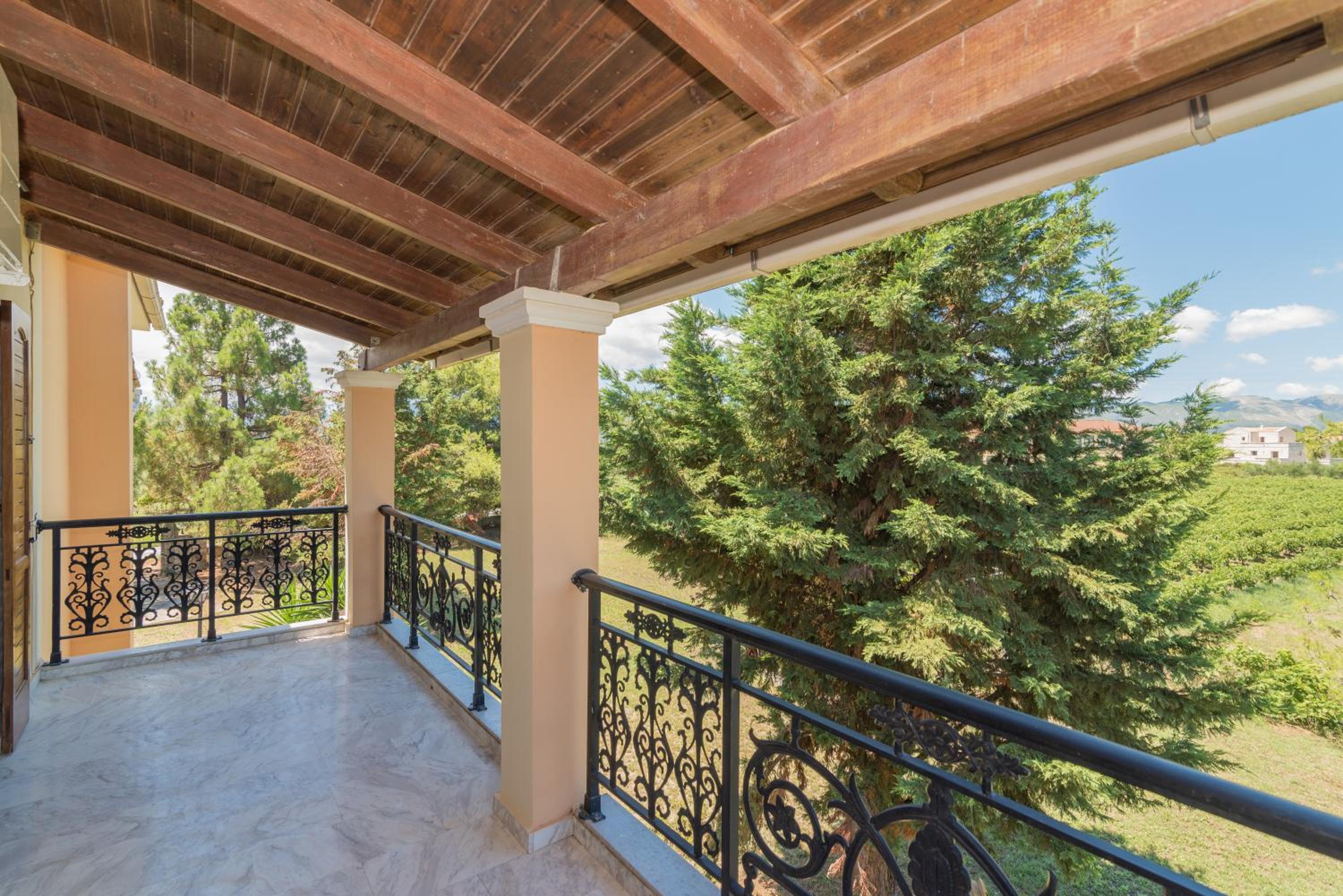 Villa - Photo 8