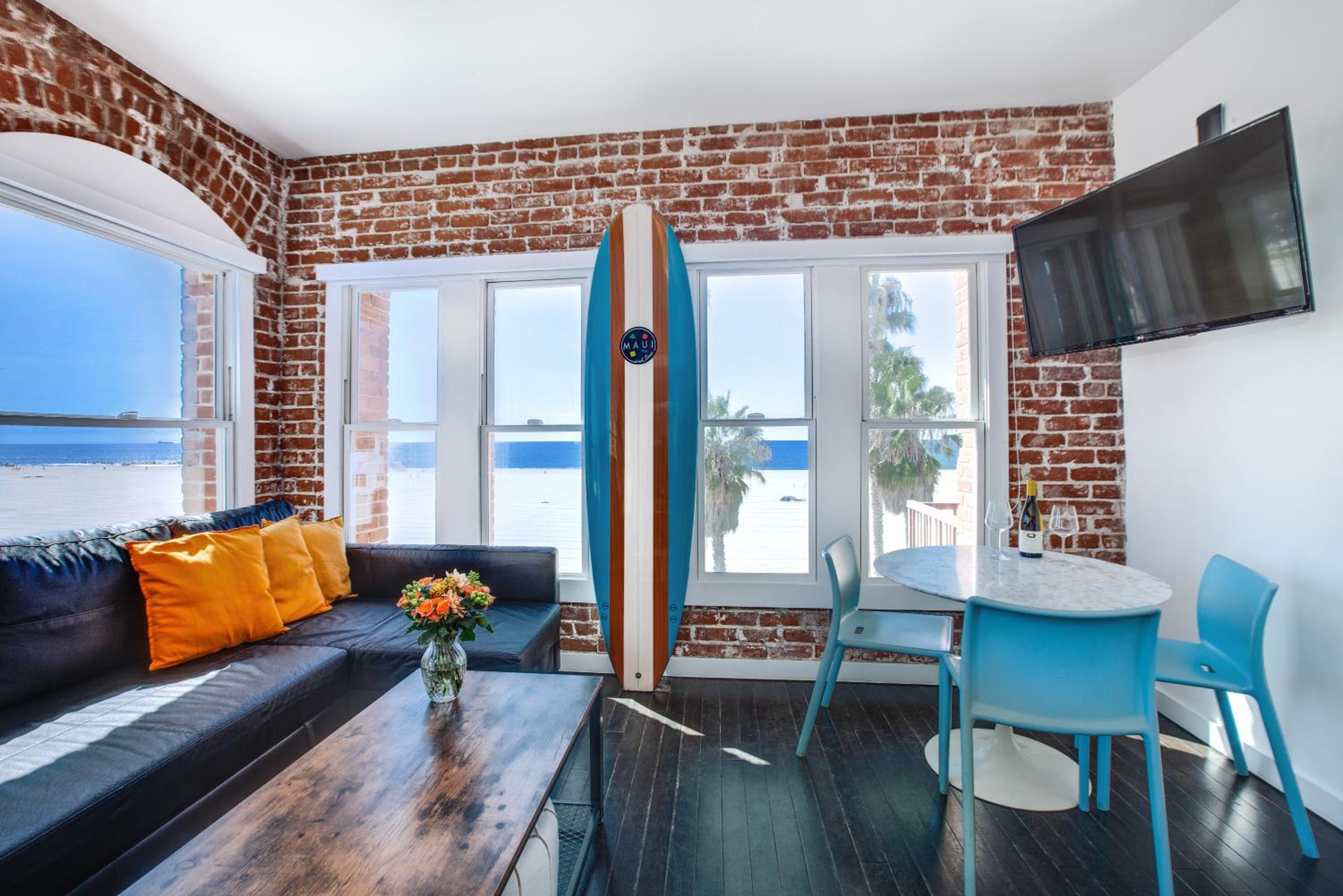 Oceanfront View One Bedroom Suite