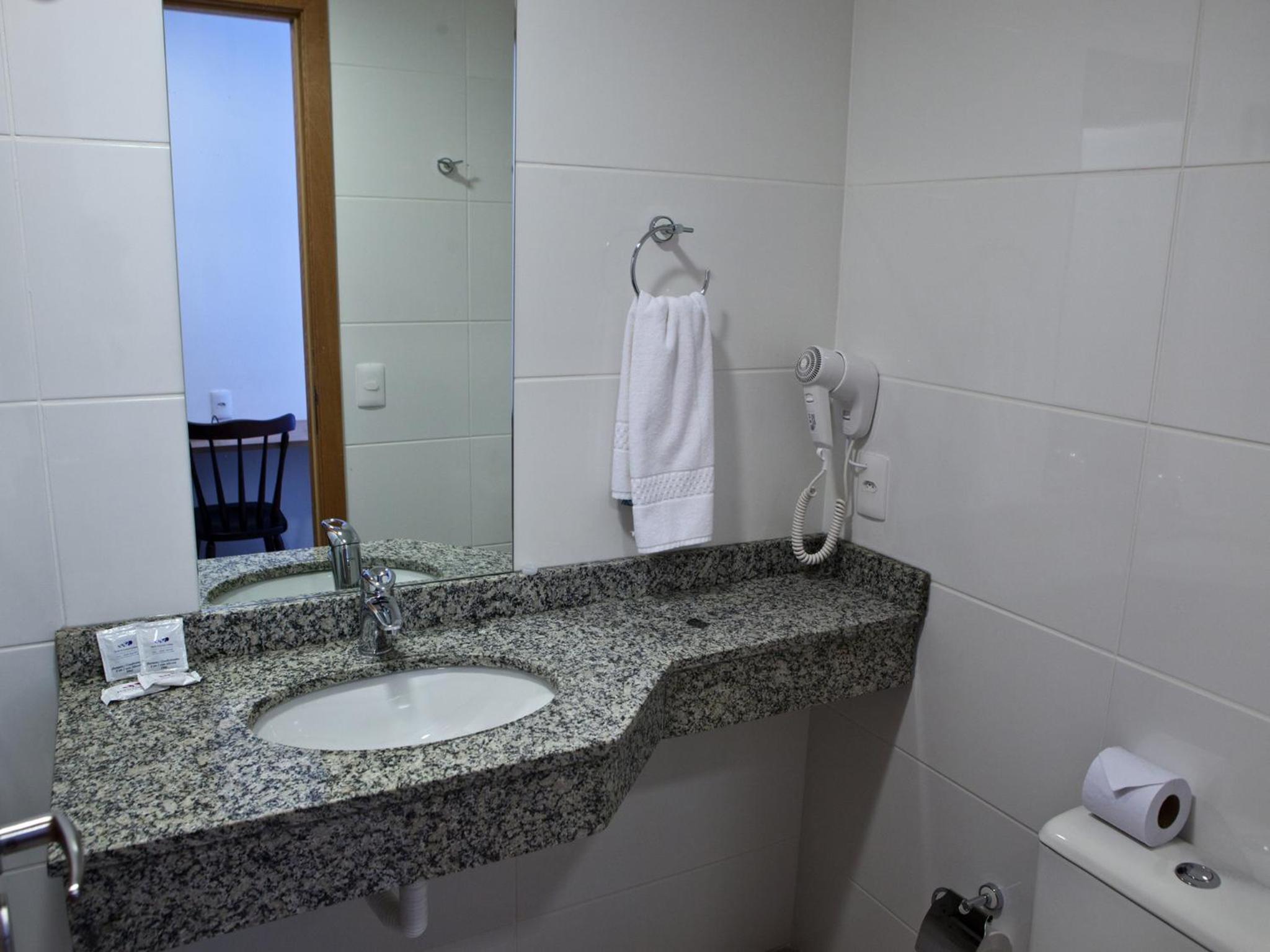 Deluxe Twin Room photo 3