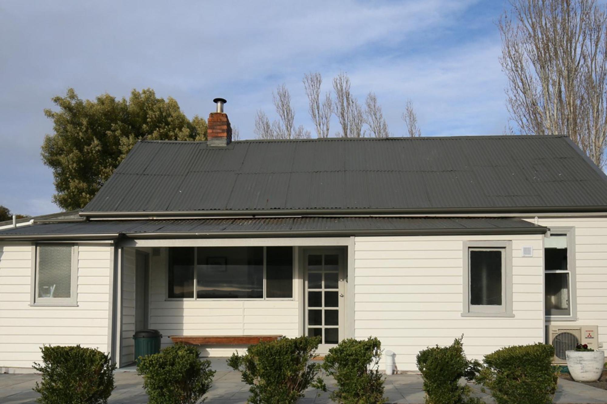 Two-Bedroom House photo 2