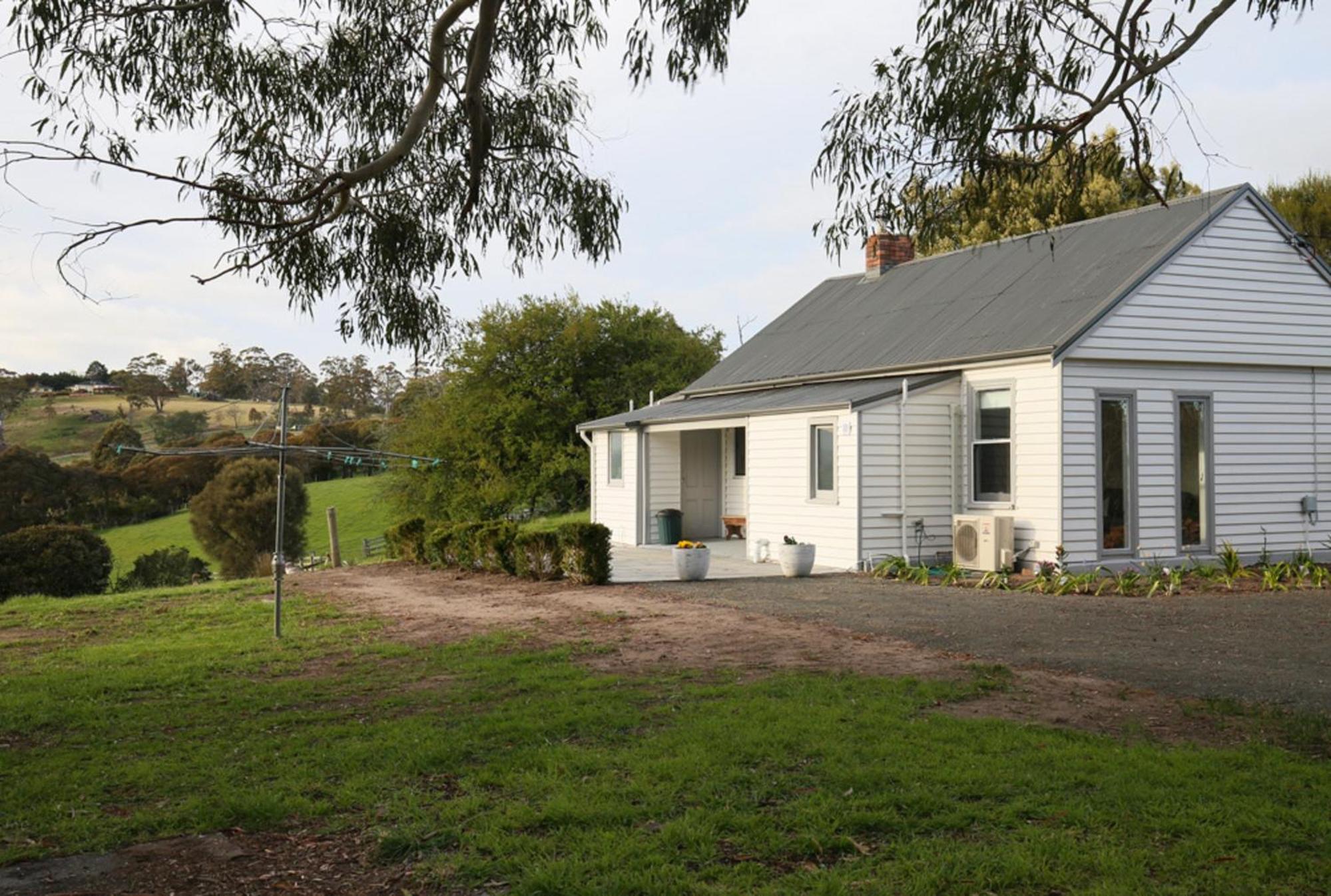Two-Bedroom House photo 3