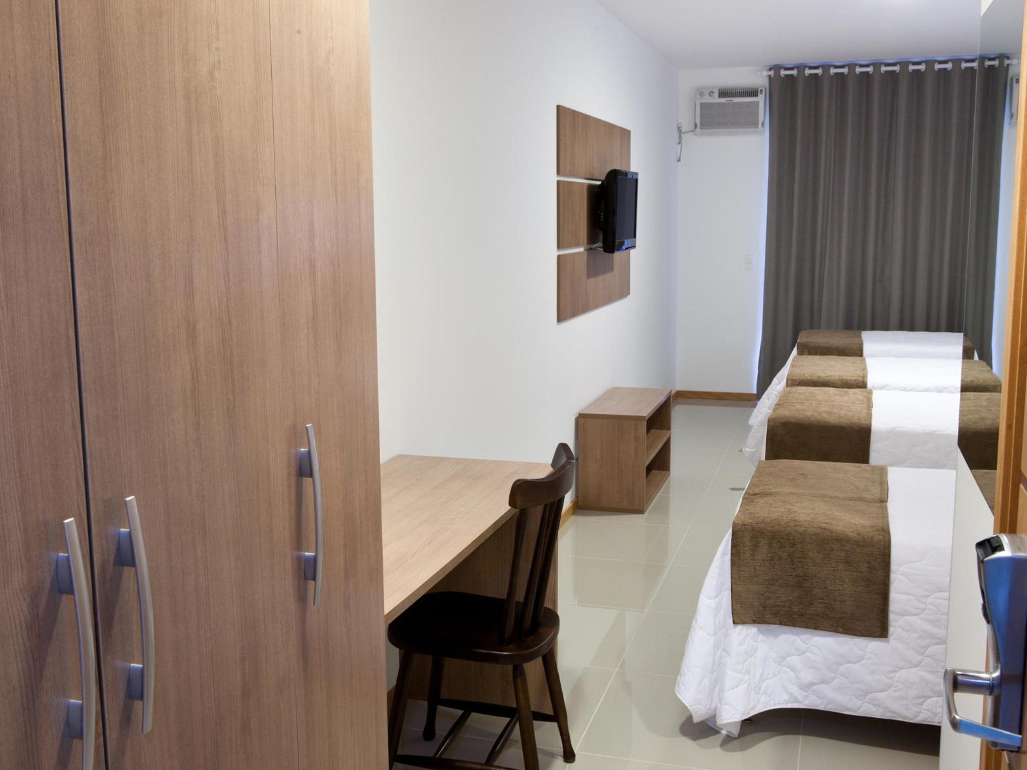 Deluxe Quadruple Room photo 2