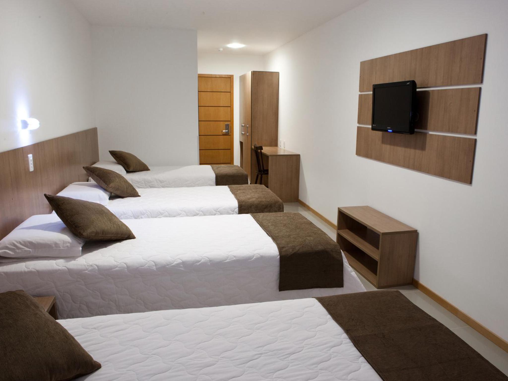 Deluxe Quadruple Room photo 3