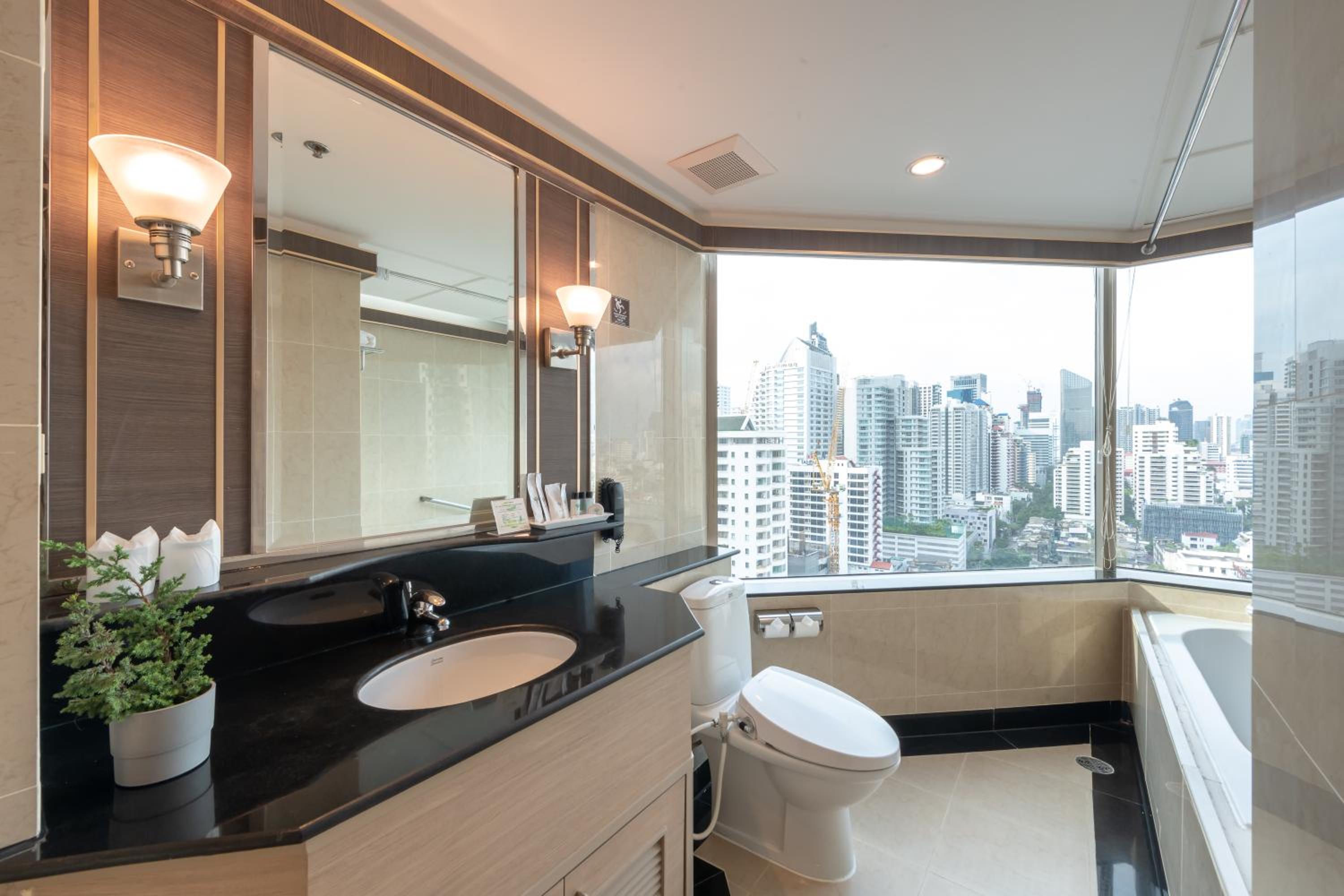 Superior Suite photo 2