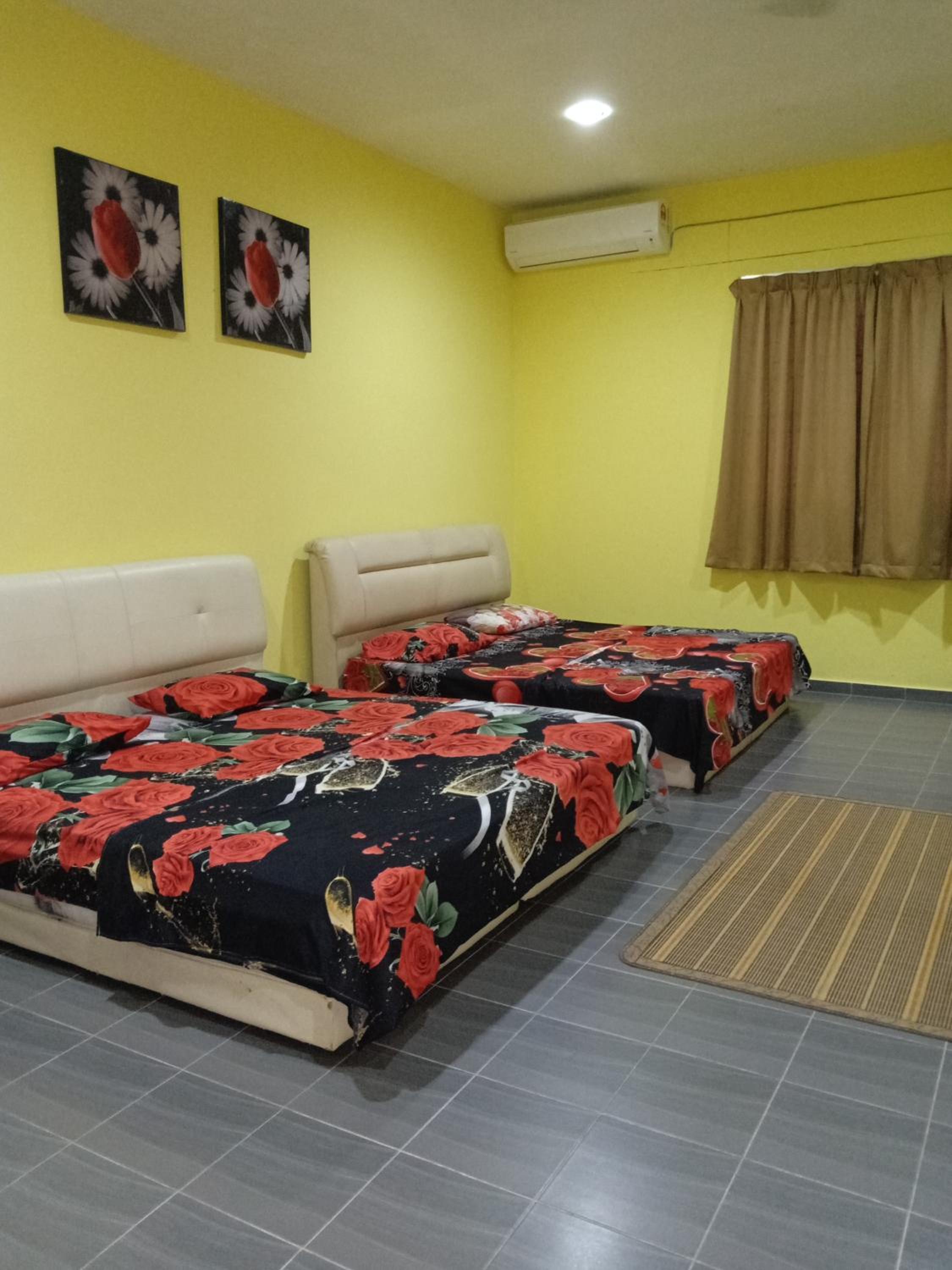 Budget Double Room photo 3