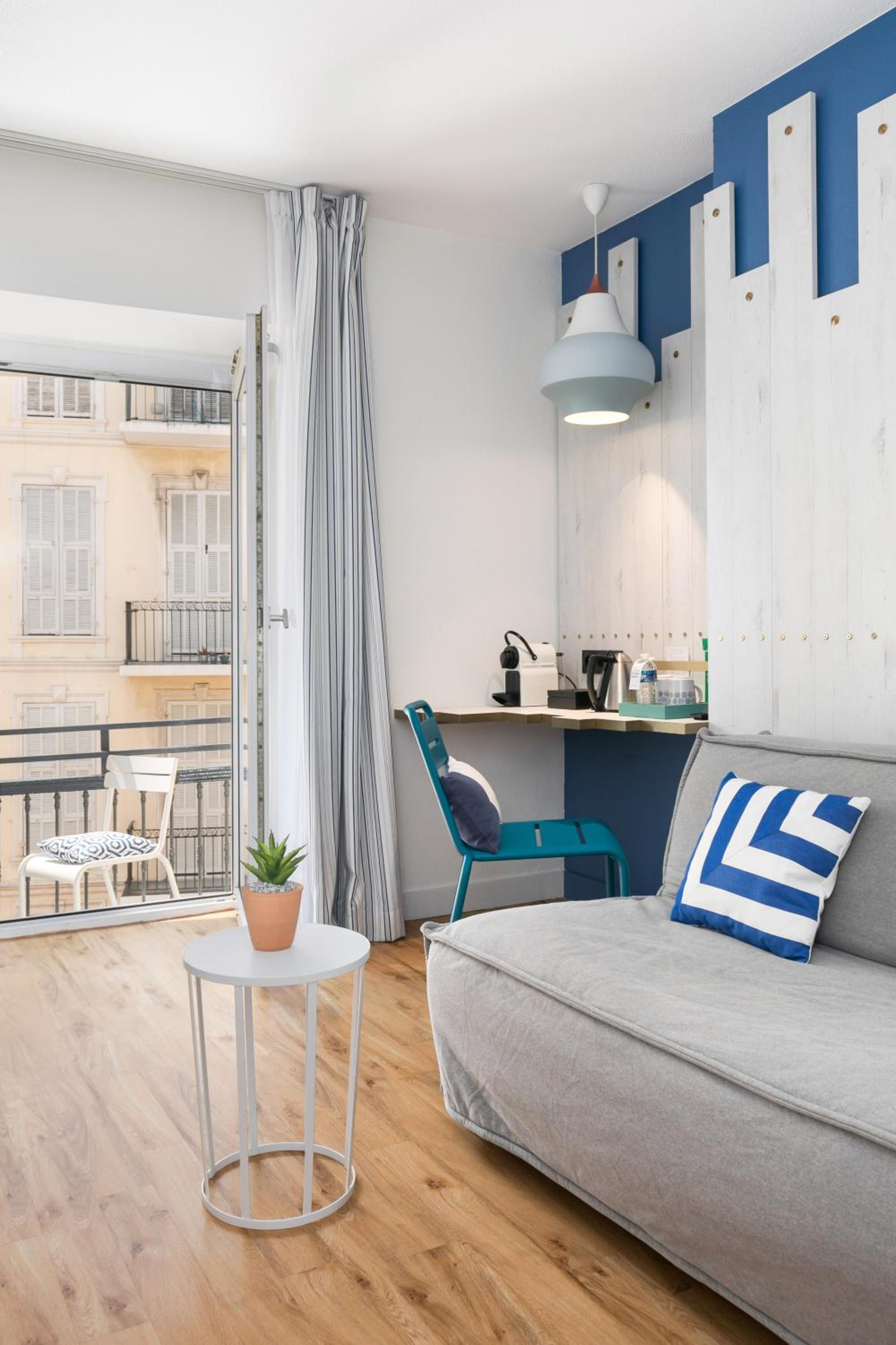 Junior Suite with Terrace thumbnail 6