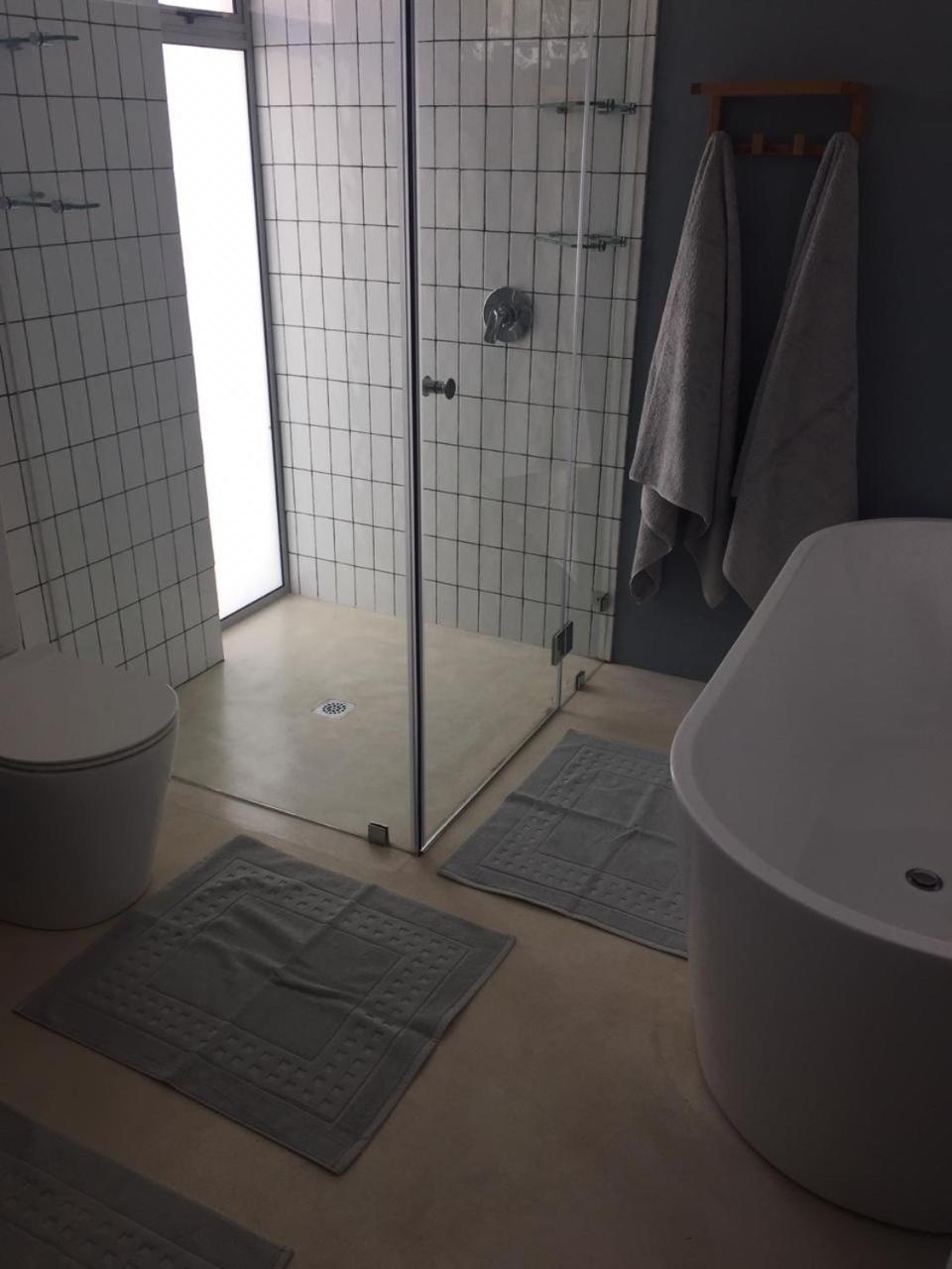 Two-Bedroom House - Photo 36