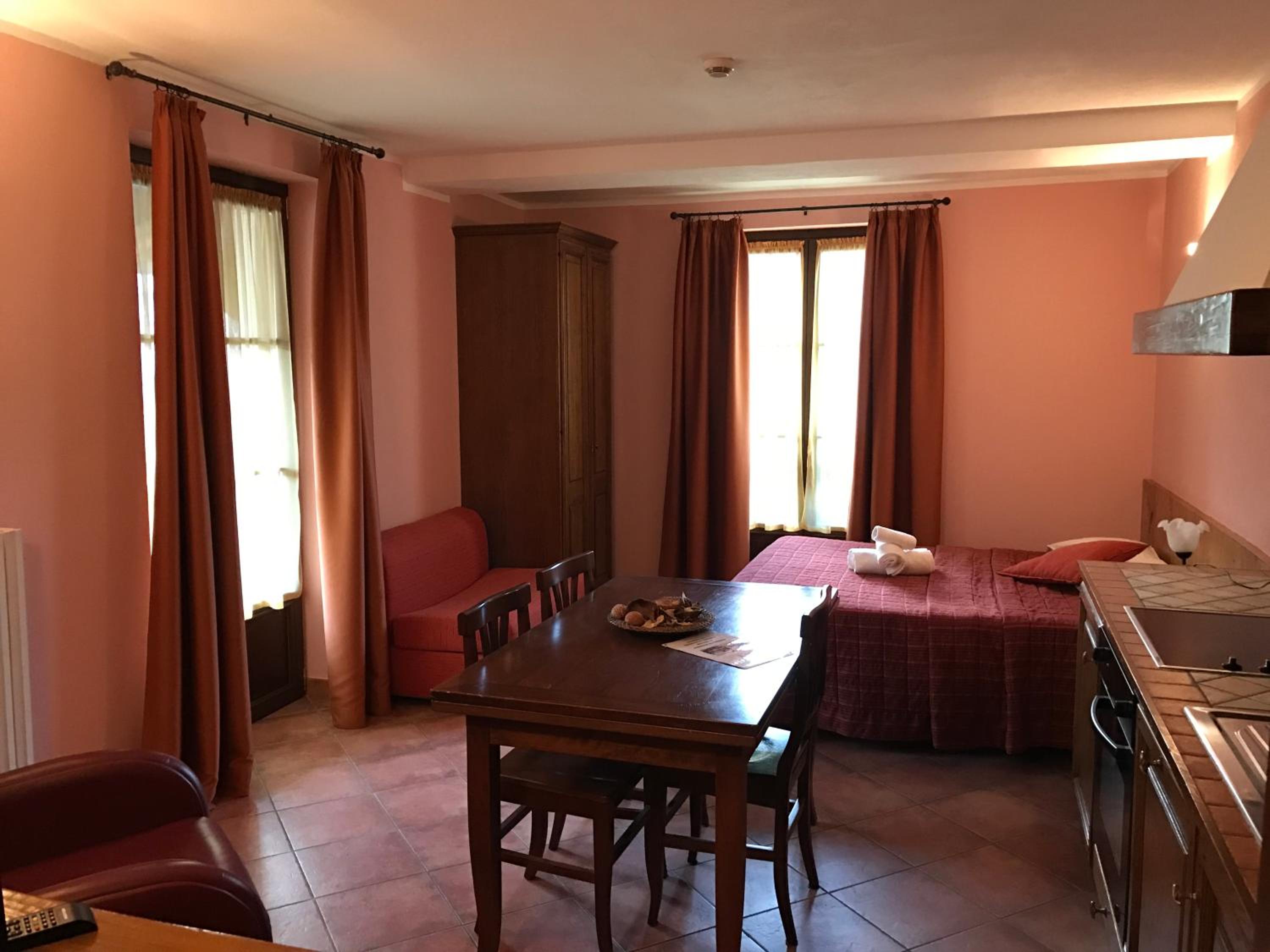 Studio (2 Adults) - Photo 4