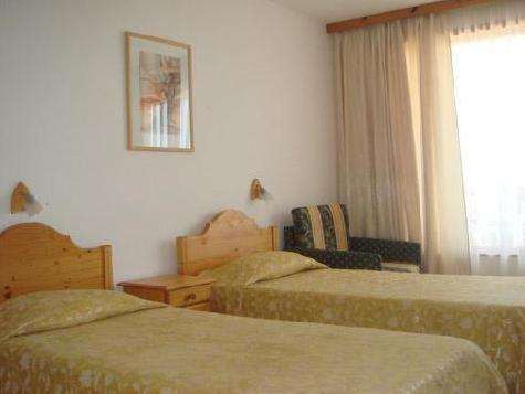 Double or Twin Room - Photo 1