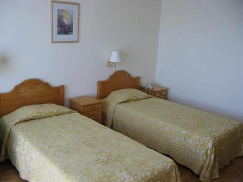 Double or Twin Room - Photo 2