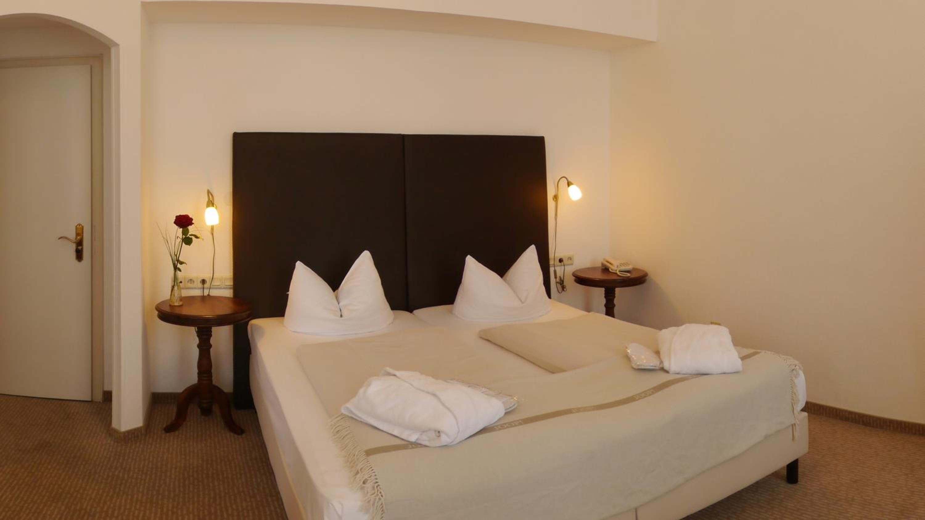 Standard Double Room - Photo 2