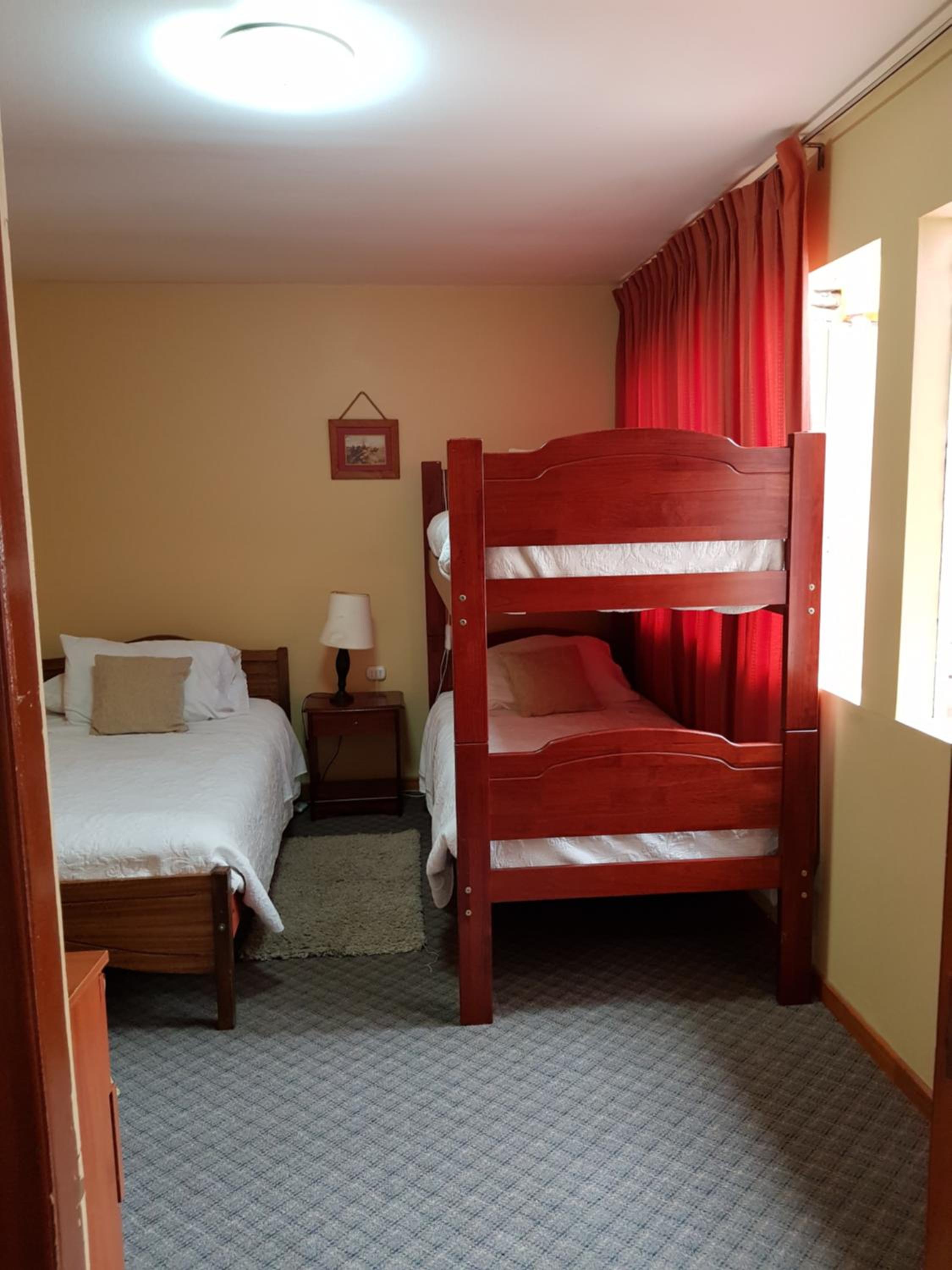 Basic Triple Room with Shared Bathroom photo 1
