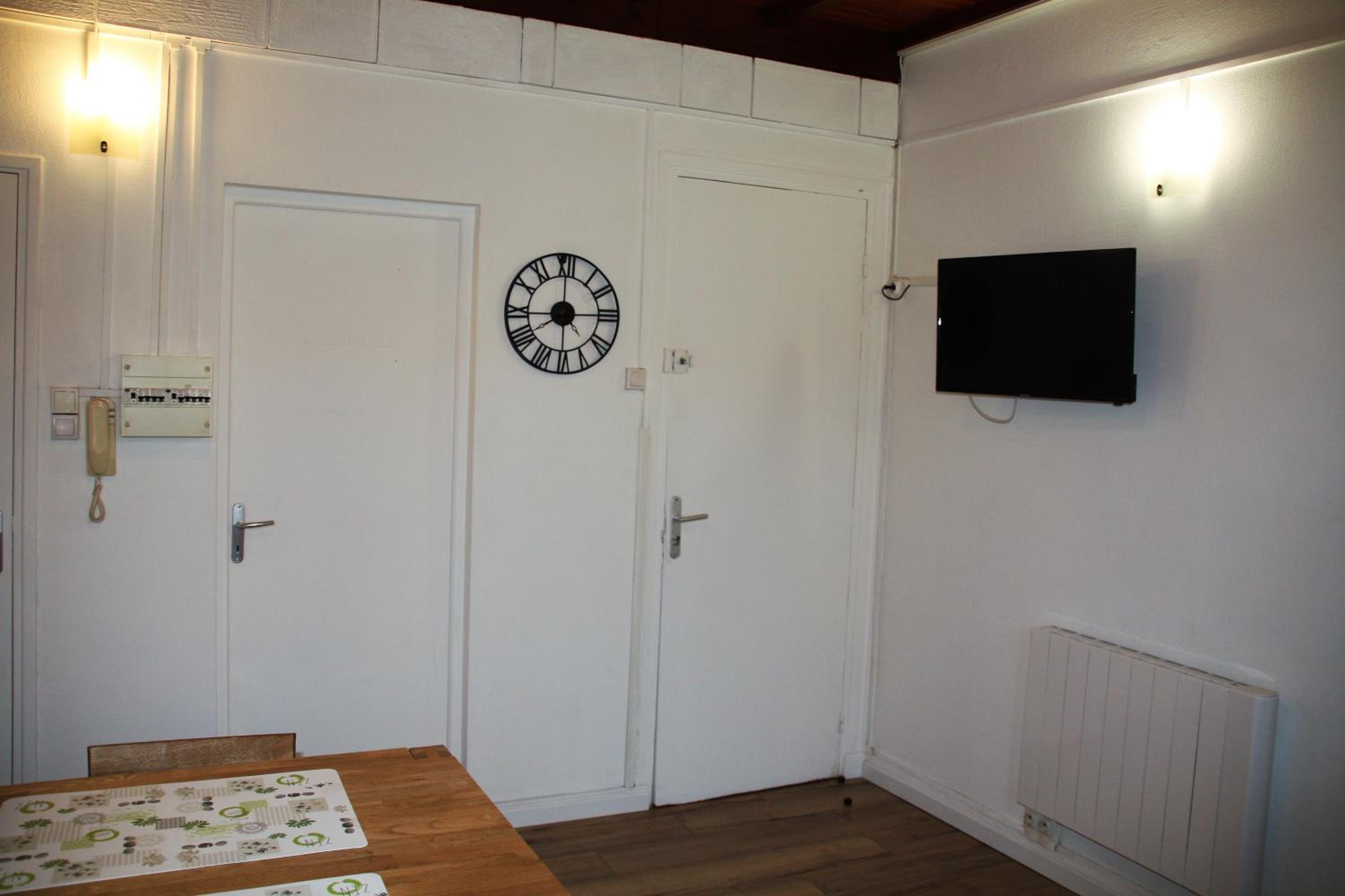 Apartment - Photo 14