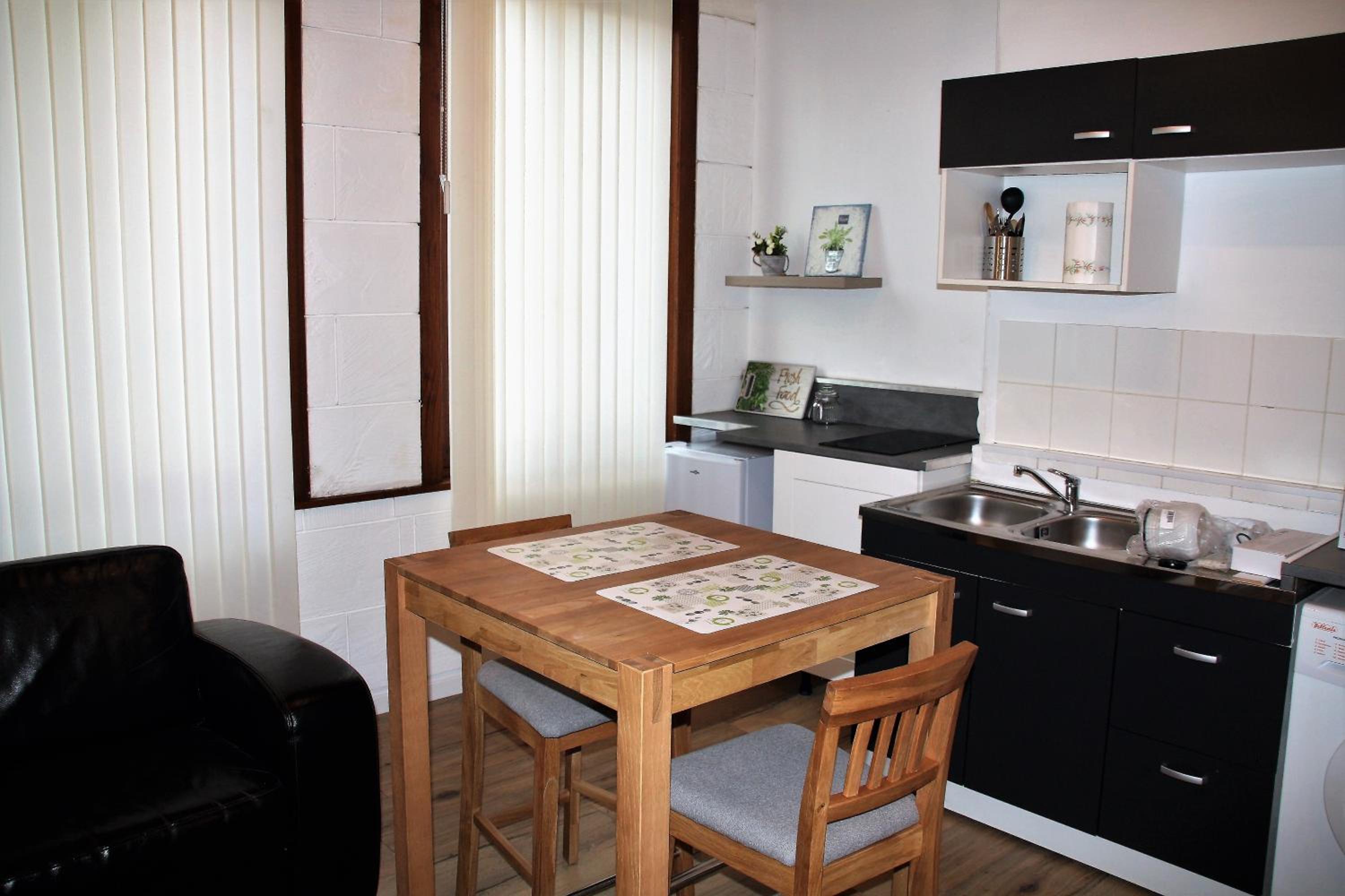 Apartment - Photo 3