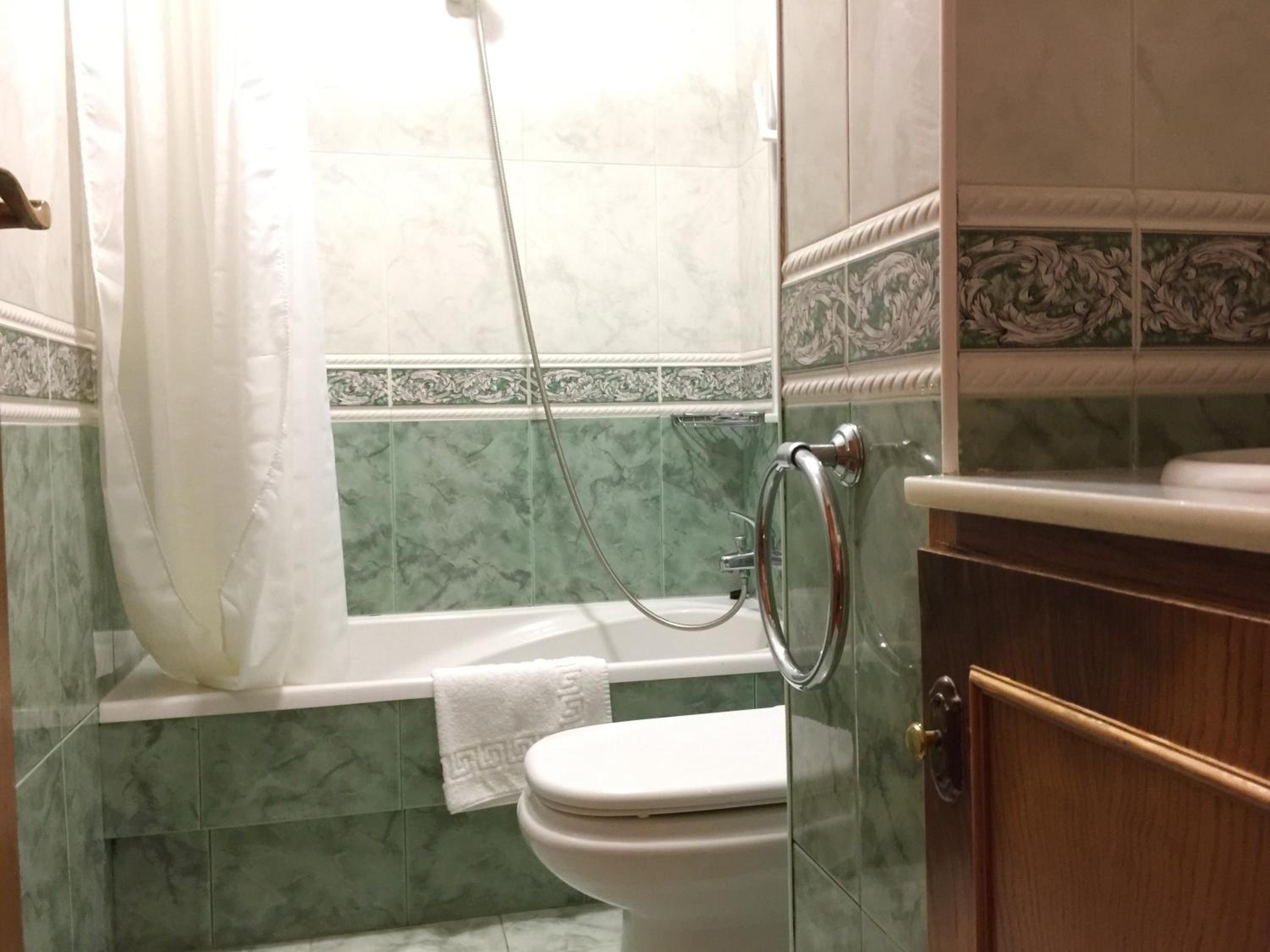 Double or Twin Room photo 3