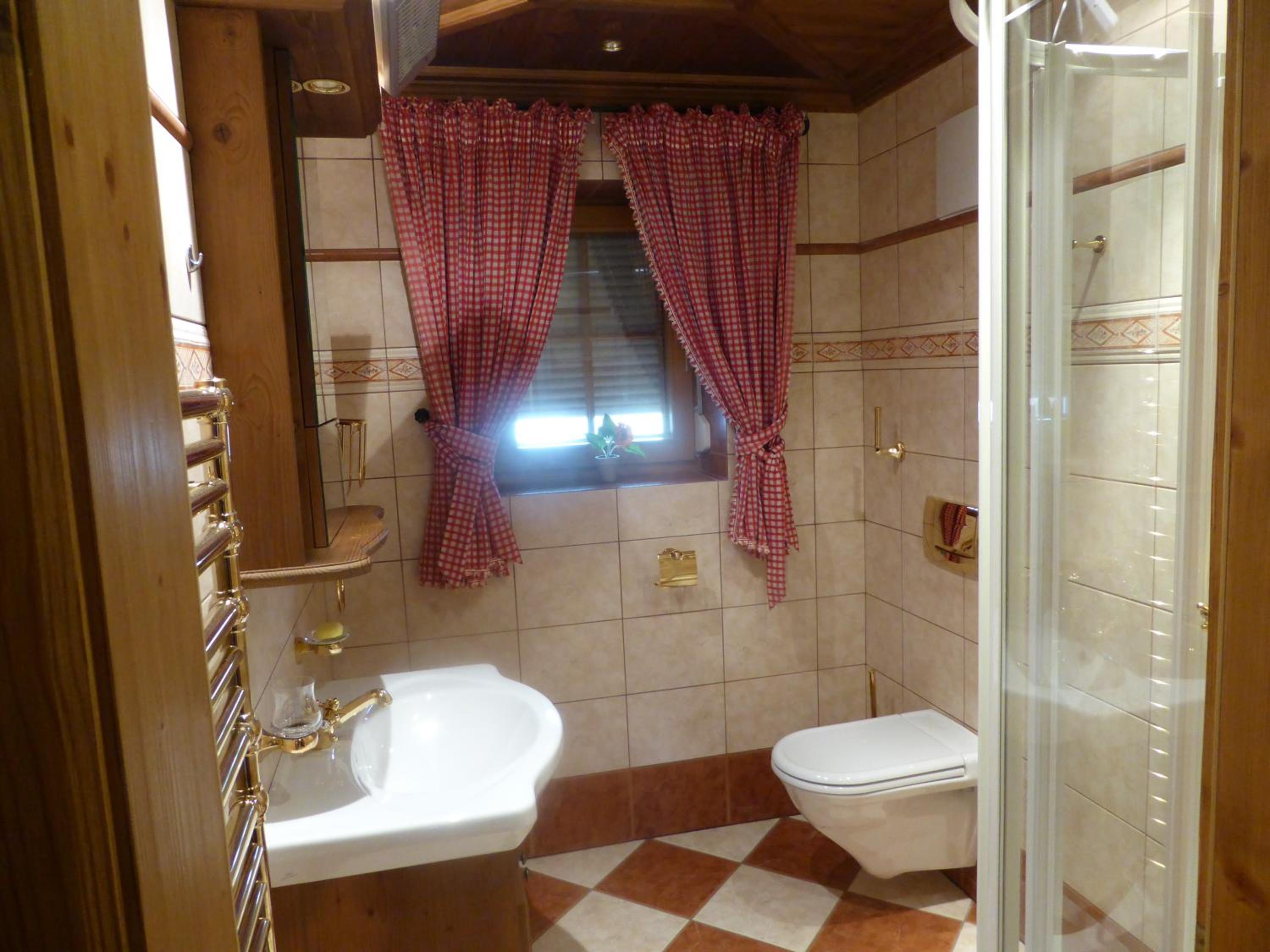 Two-Bedroom Apartment - Photo 8