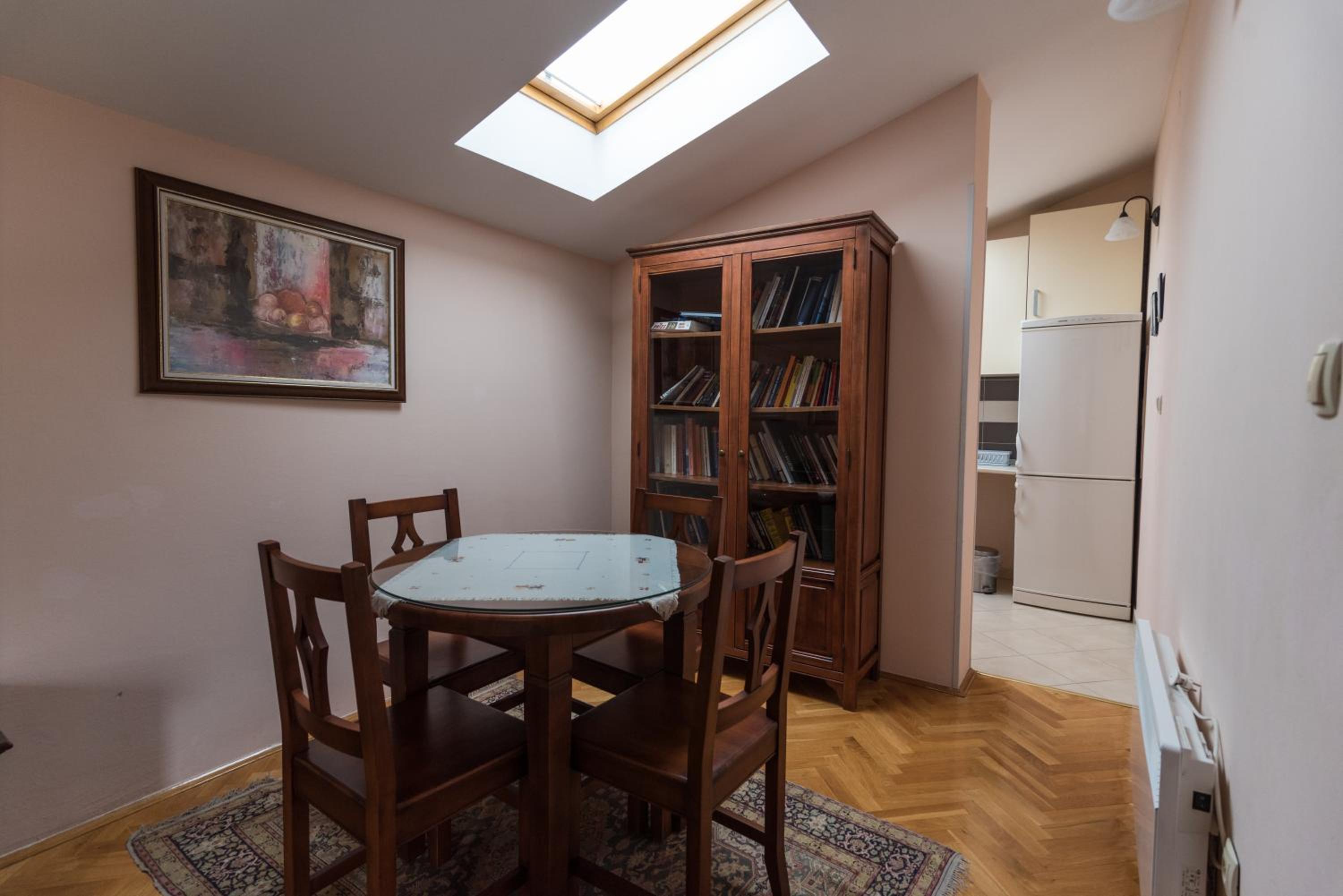 One-Bedroom Apartment (2 - 4 Adults) photo 2
