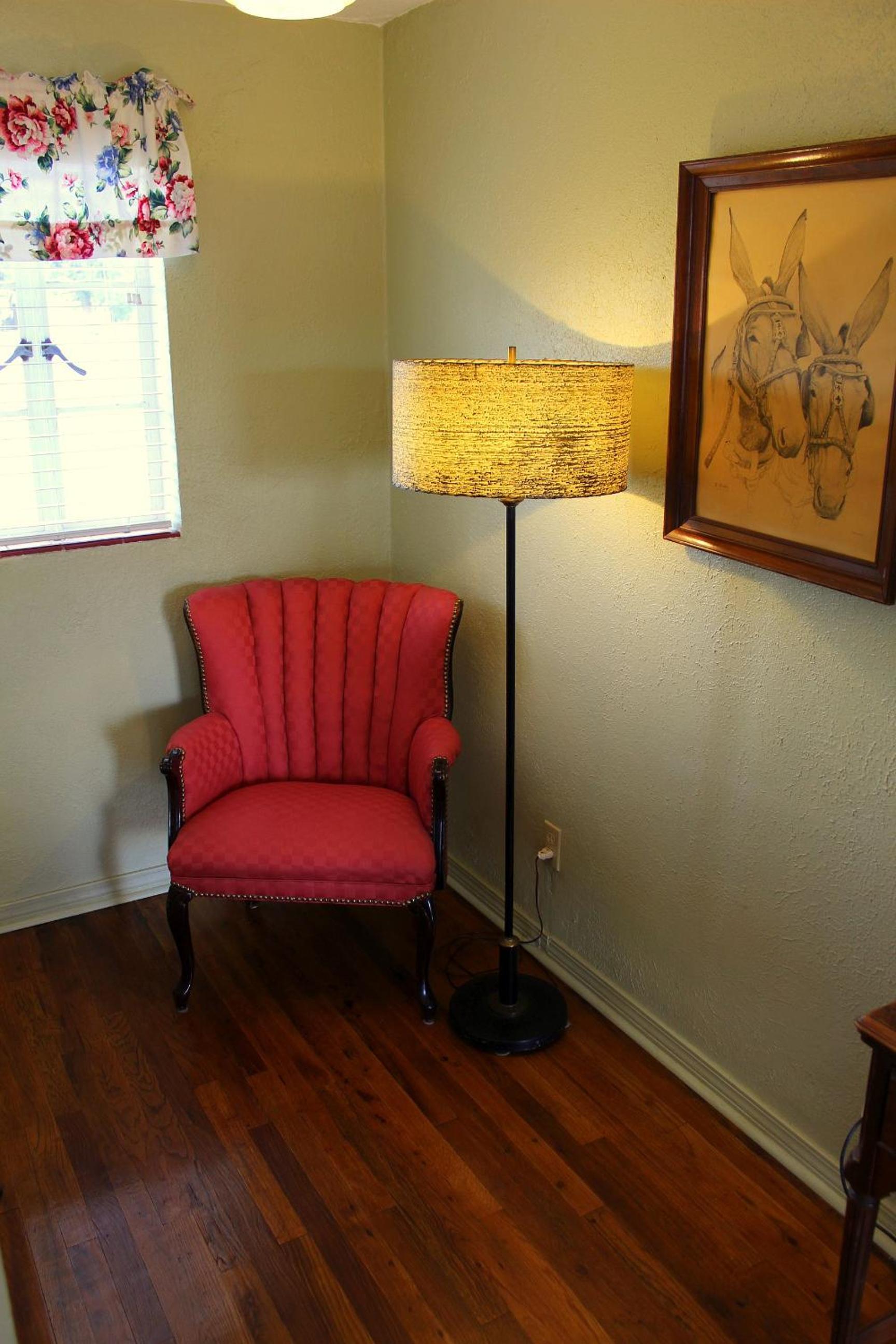 Queen Room photo 3