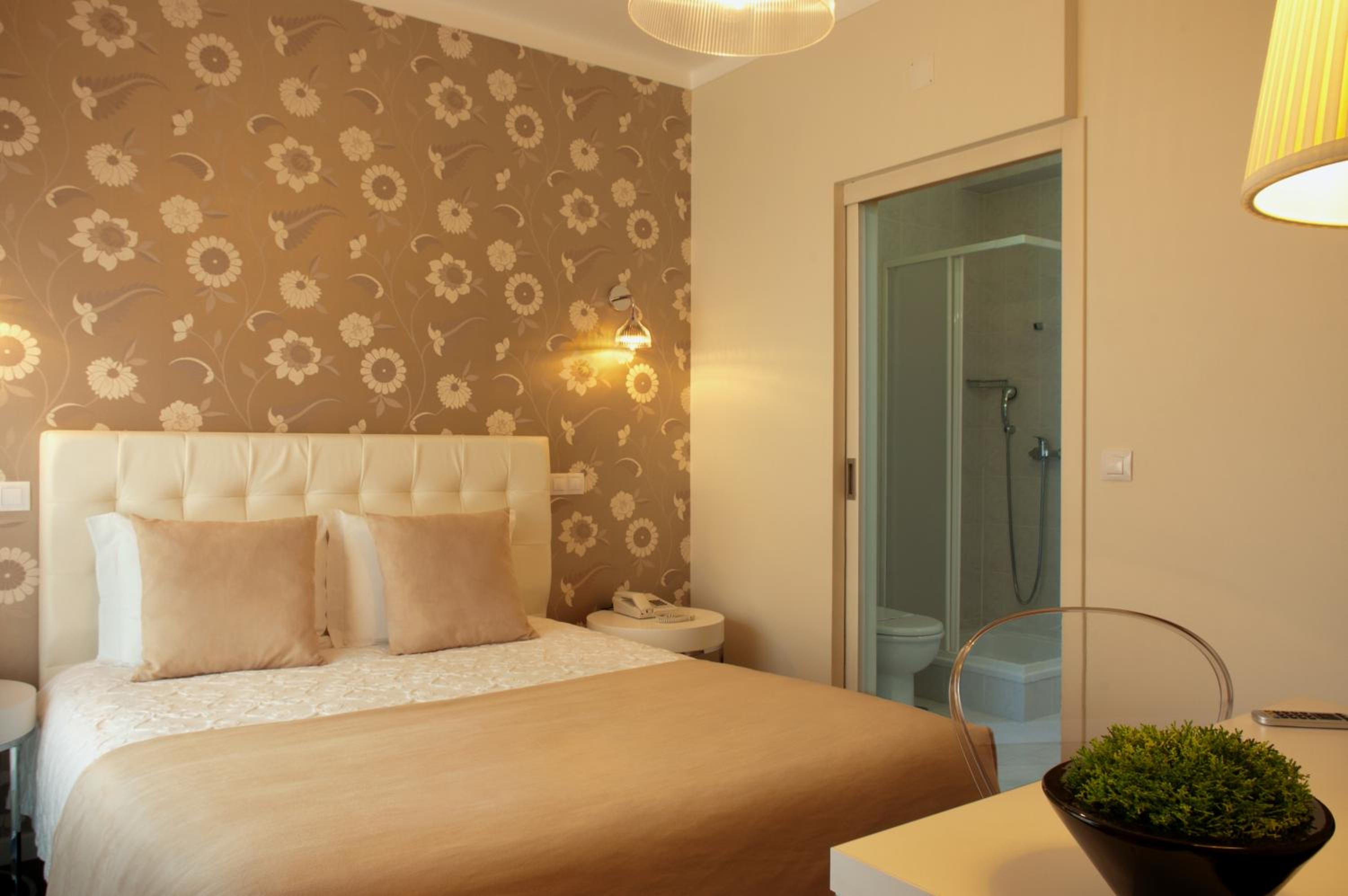 Double or Twin Room - Photo 16